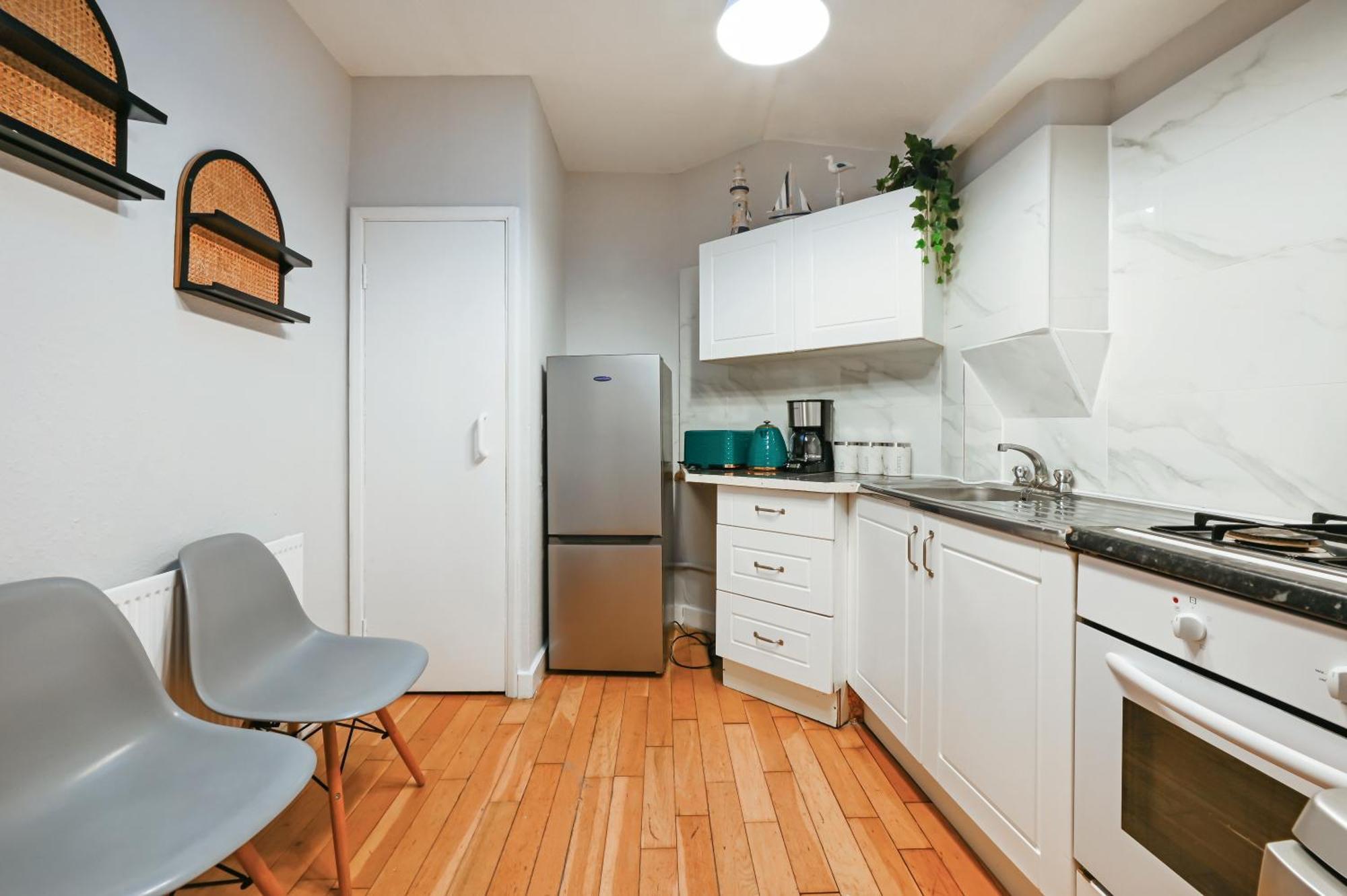 Hatton Gardens - 2 Bedroom Family Apartment *