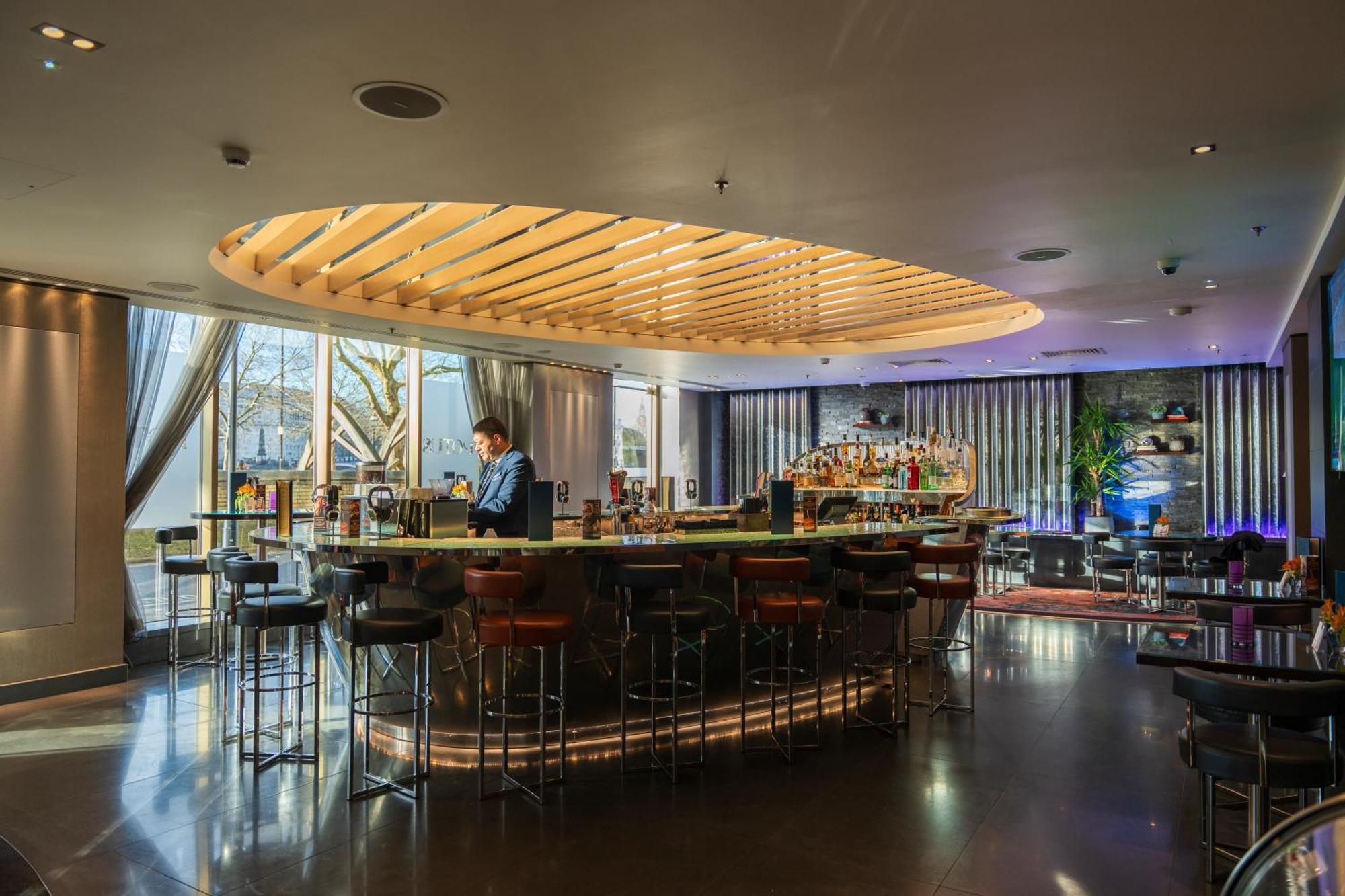 Hyatt Regency Embankment Hotel 4*