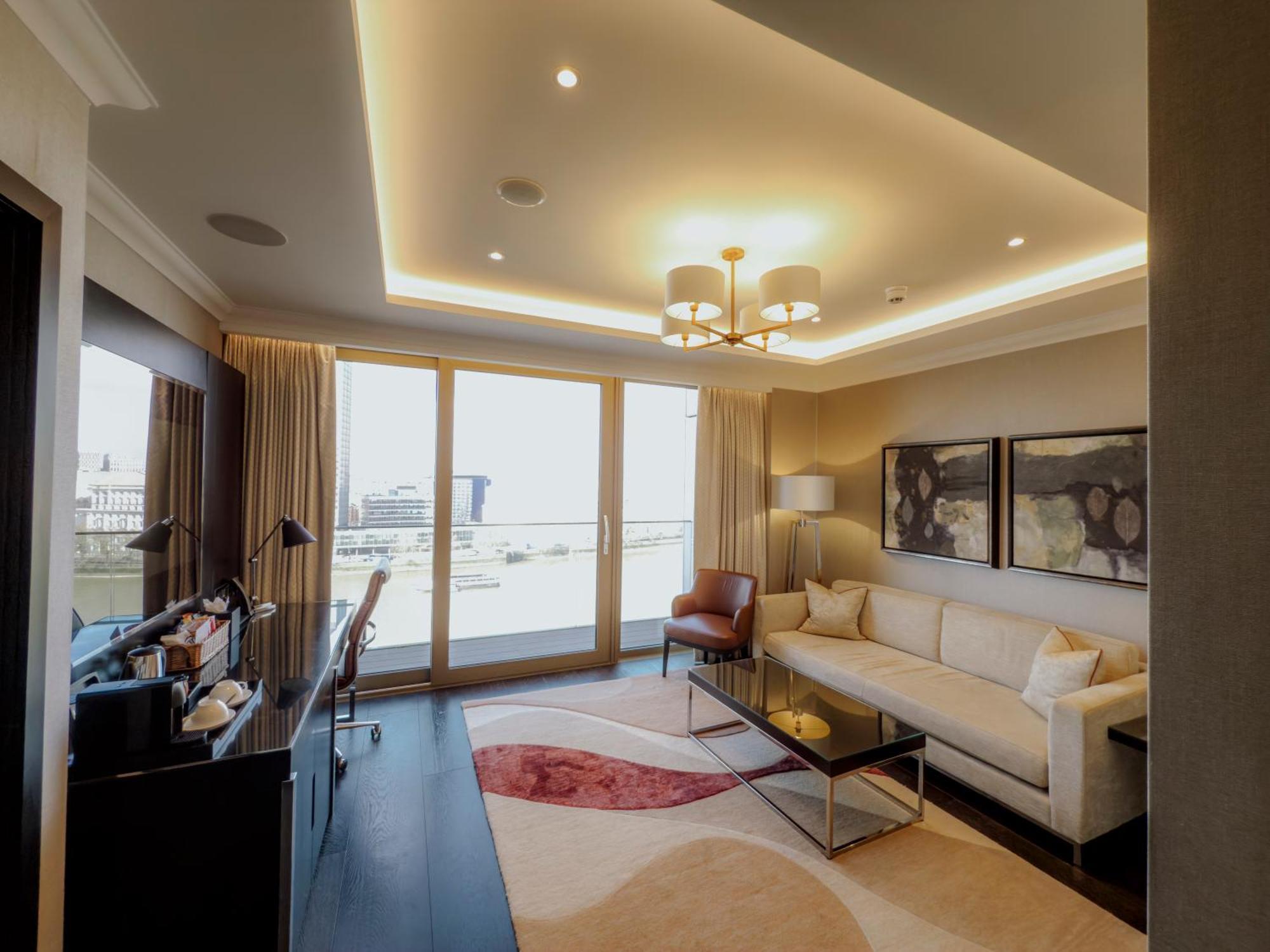 Hyatt Regency Embankment Hotel 4*