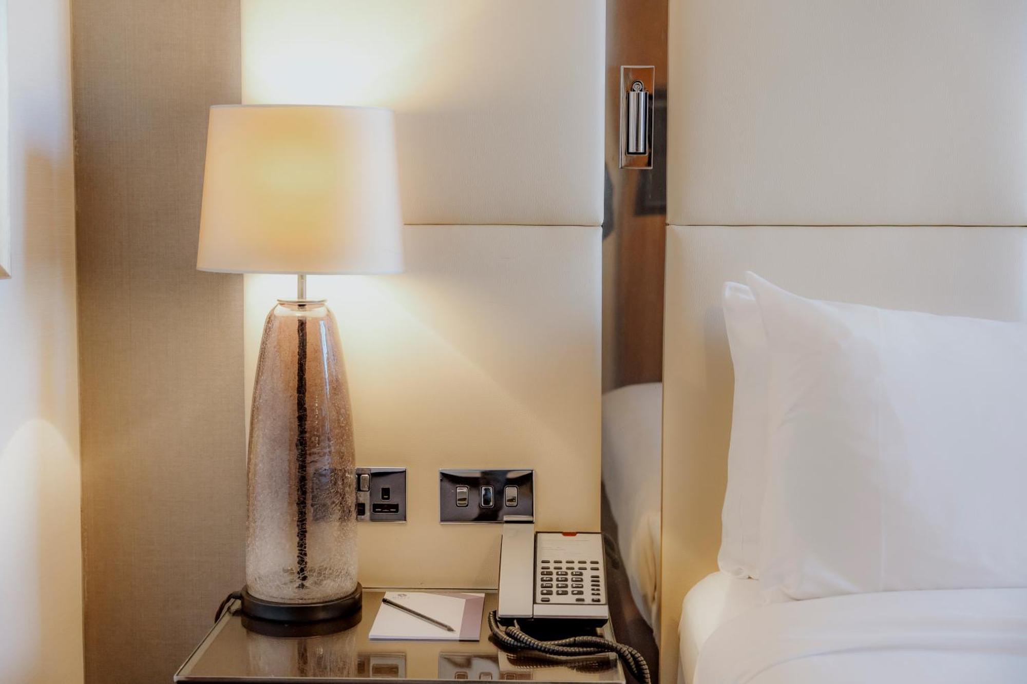 Hyatt Regency Embankment 4*