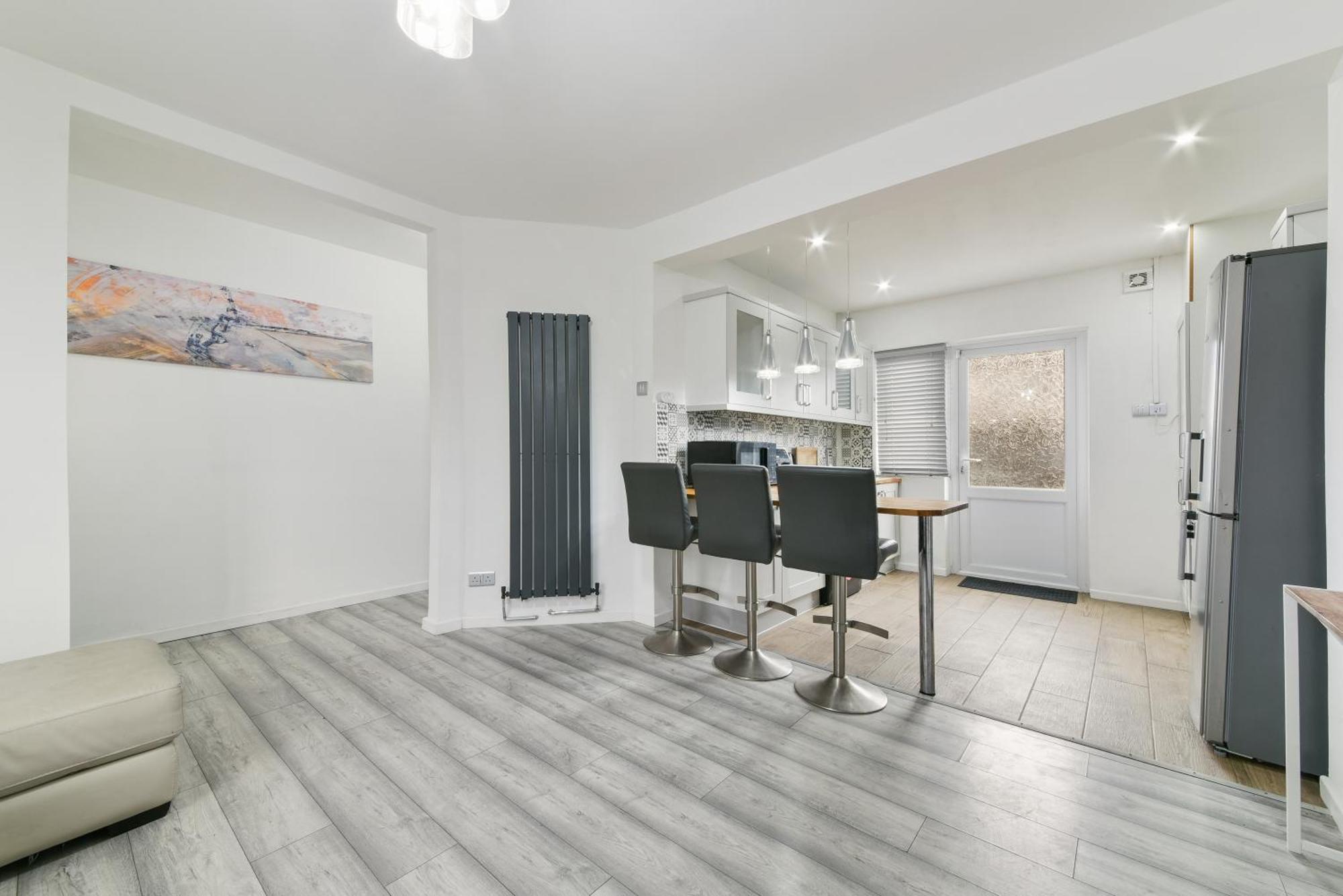 Bromley Serviced - Beckenham Place Park - - 2 Bed House - Free Parking - 2 Beds 1 Sofabed Apartment London