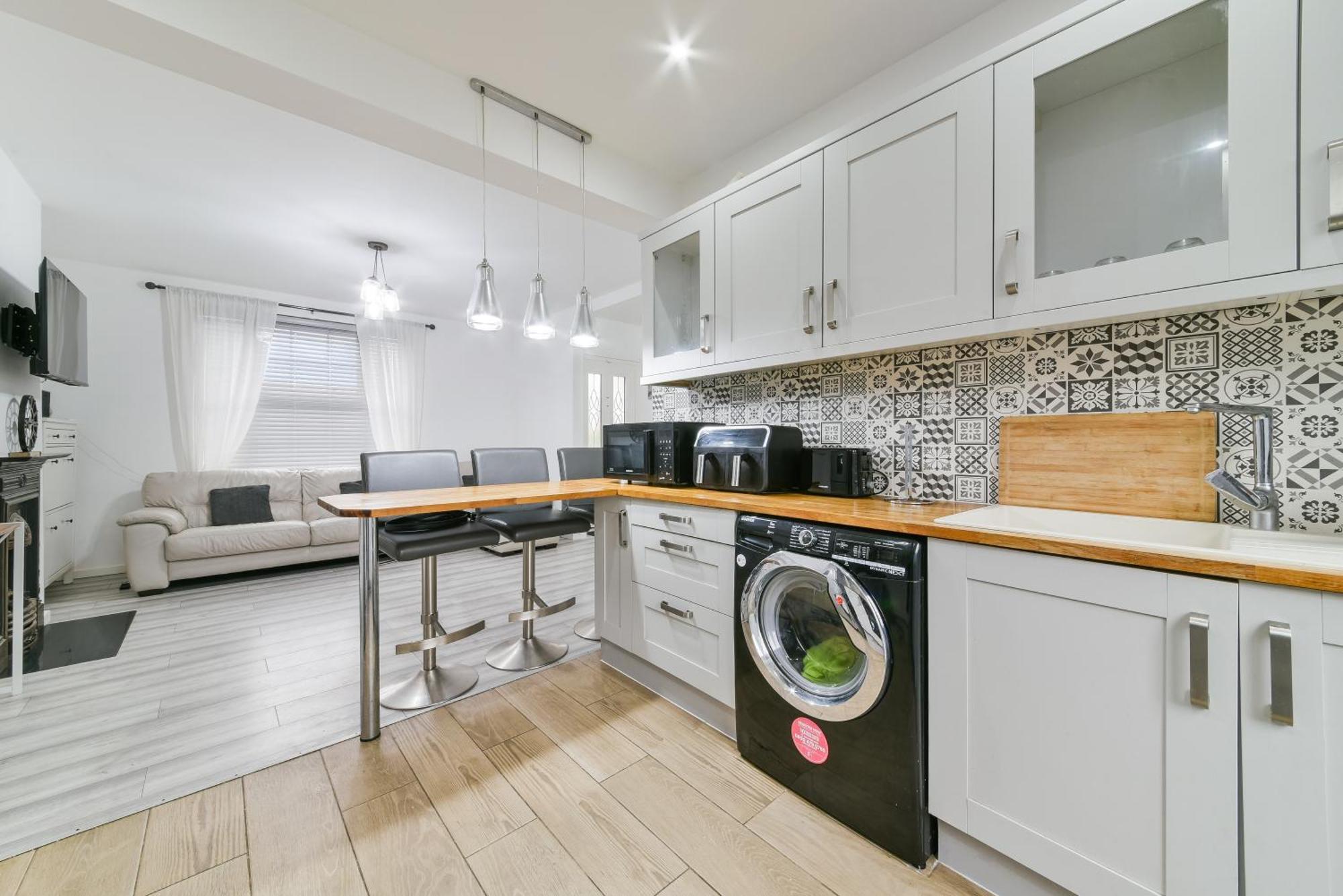 Apartment Bromley Serviced - Beckenham Place Park - - 2 Bed House - Free Parking - 2 Beds 1 Sofabed London