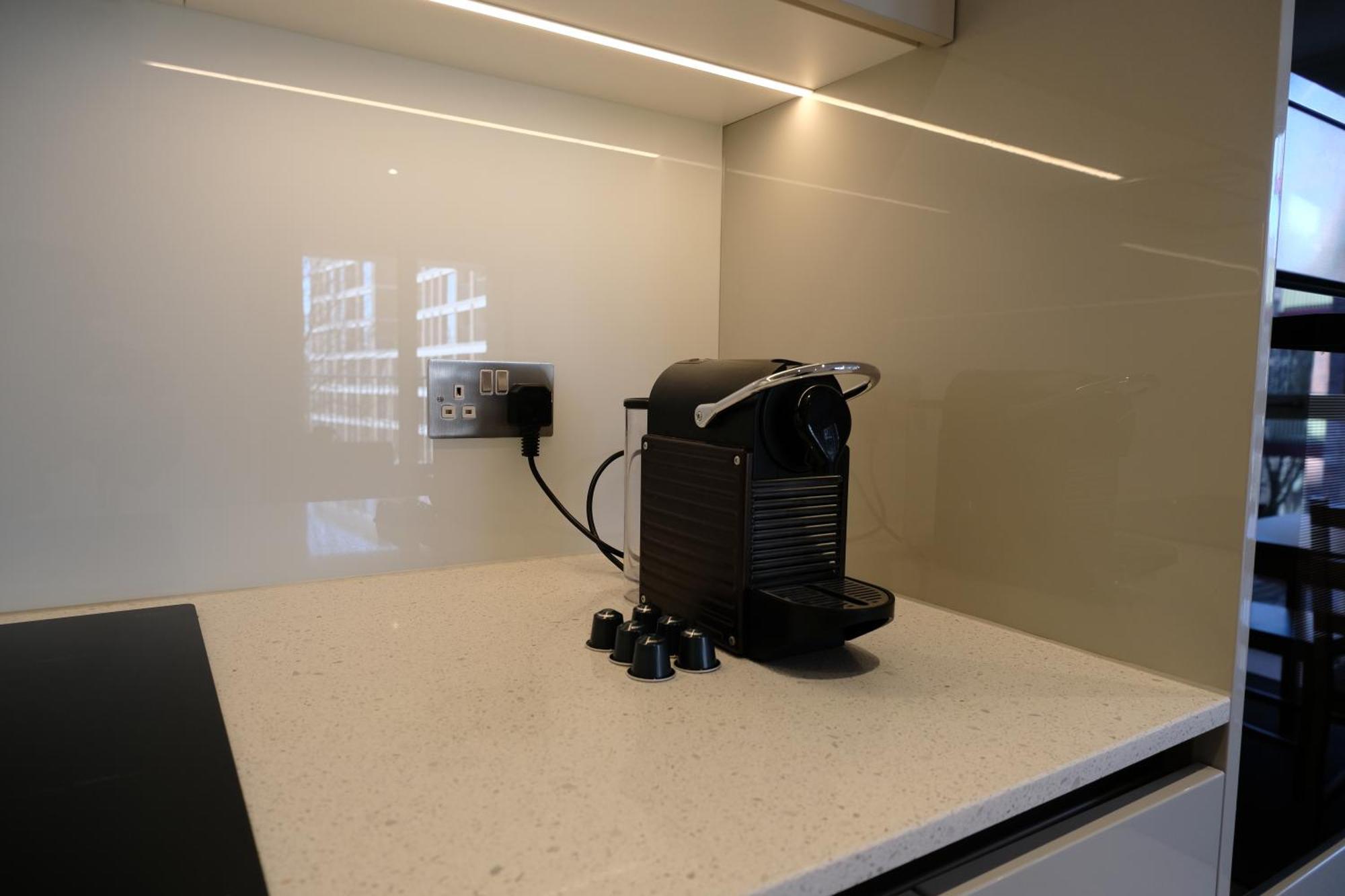 Luxury Apartment Near Tower Bridge, Central London