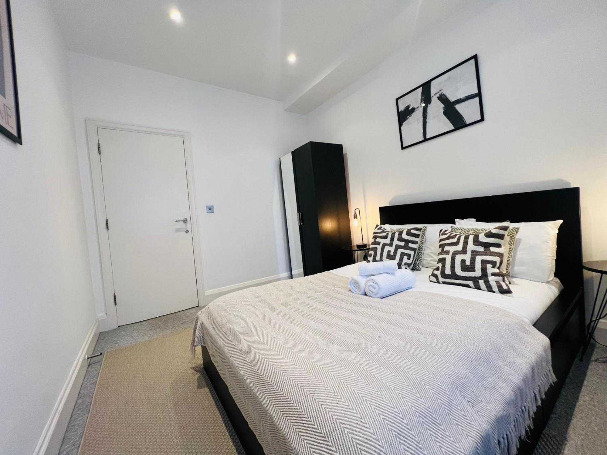 Stylish Flat Steps From Oxford Street! * London