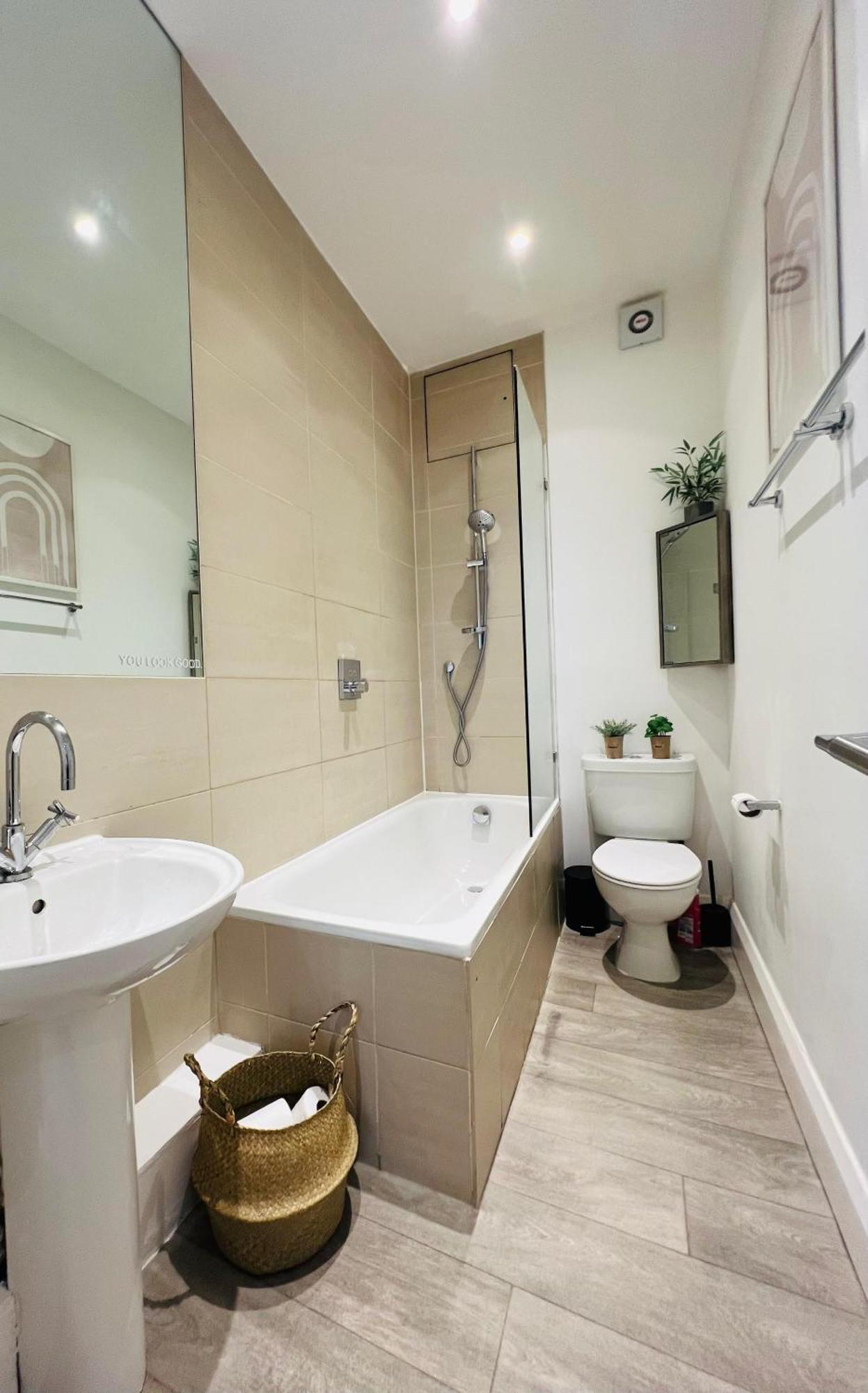 Apartment Stylish Flat Steps From Oxford Street! *