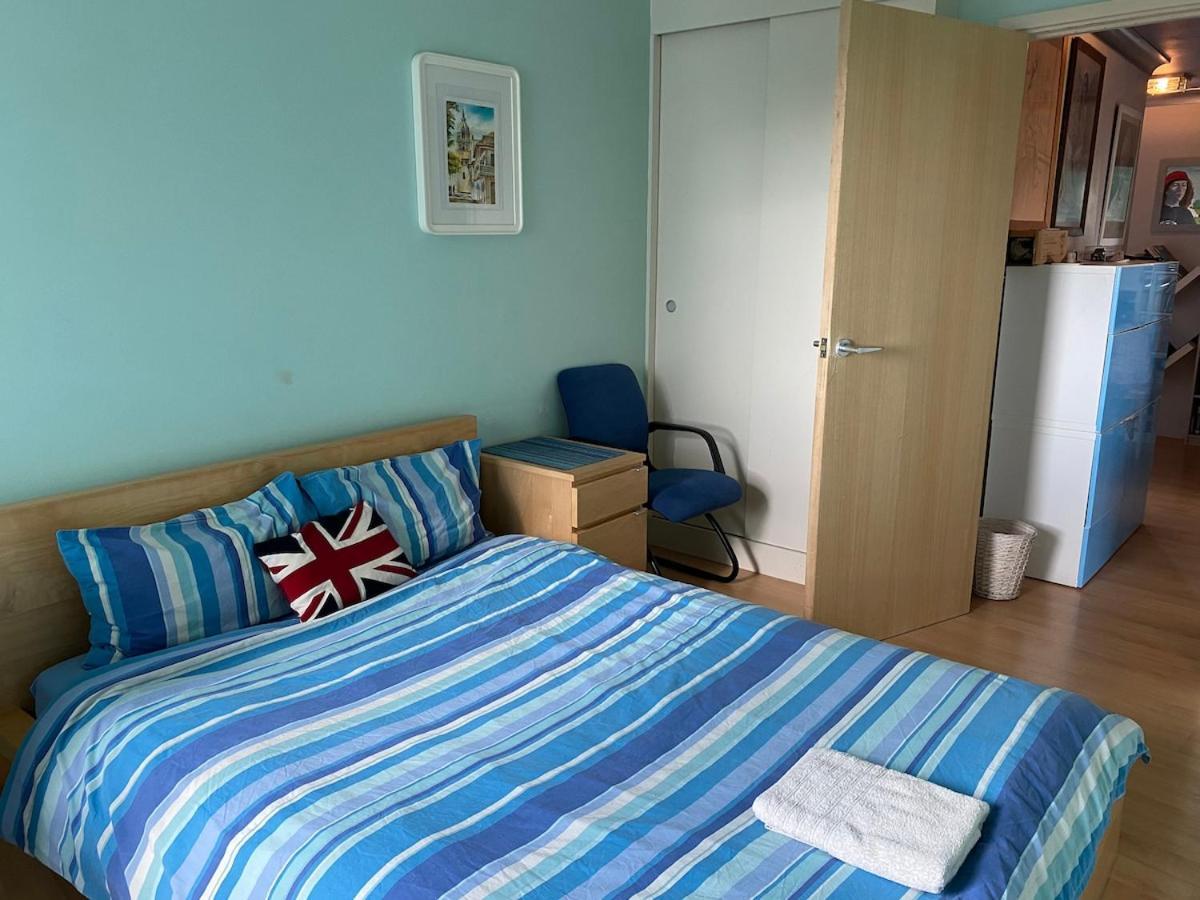 2 Bed Flat With Balcony - Zone 1 * London