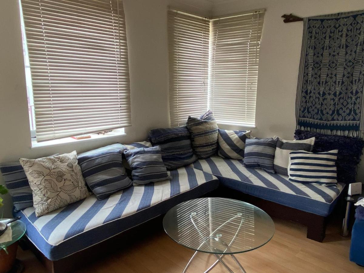 2 Bed Flat With Balcony - Zone 1