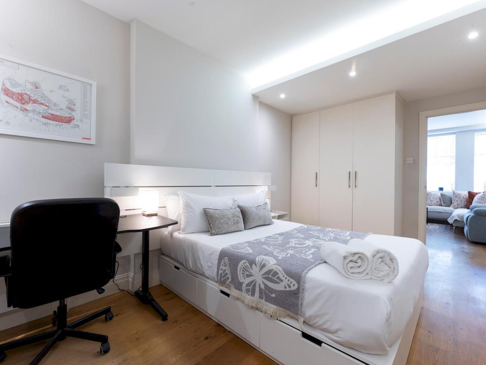 Apartment Pass The Keys Spacious 2-bedroom Flat In The Heart Of Kensington London