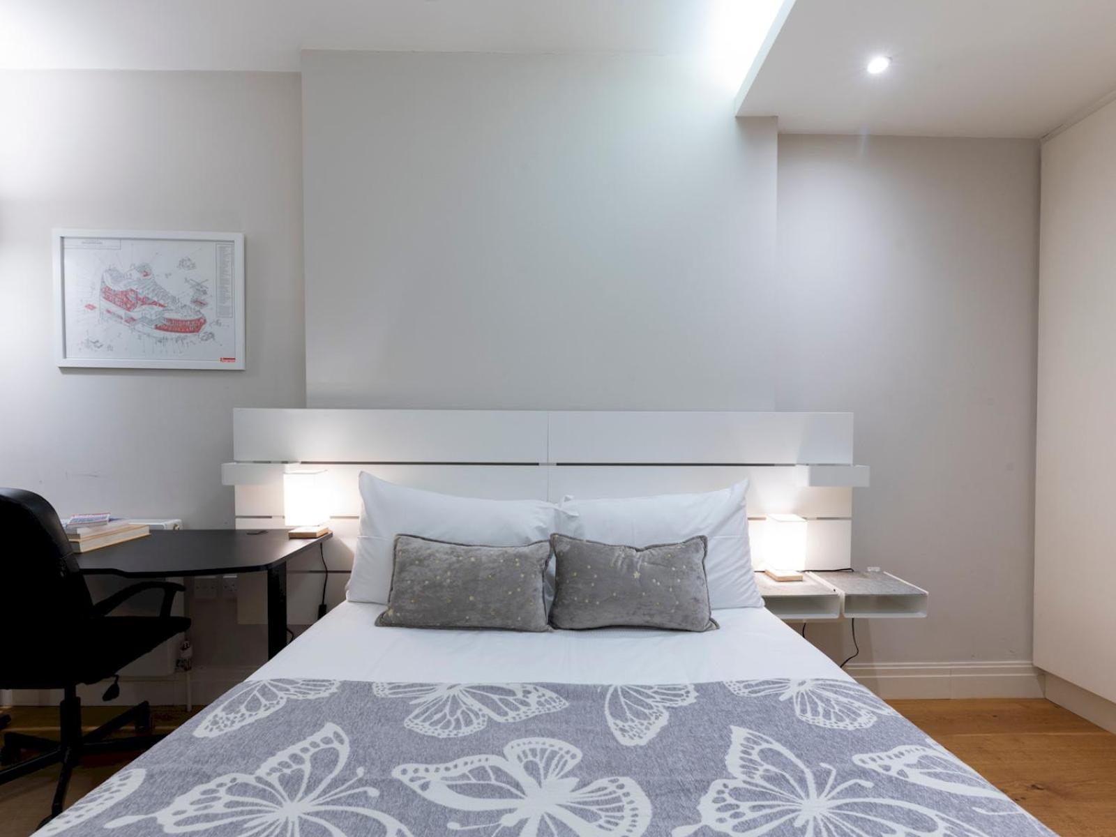 Pass The Keys Spacious 2-bedroom Flat In The Heart Of Kensington London