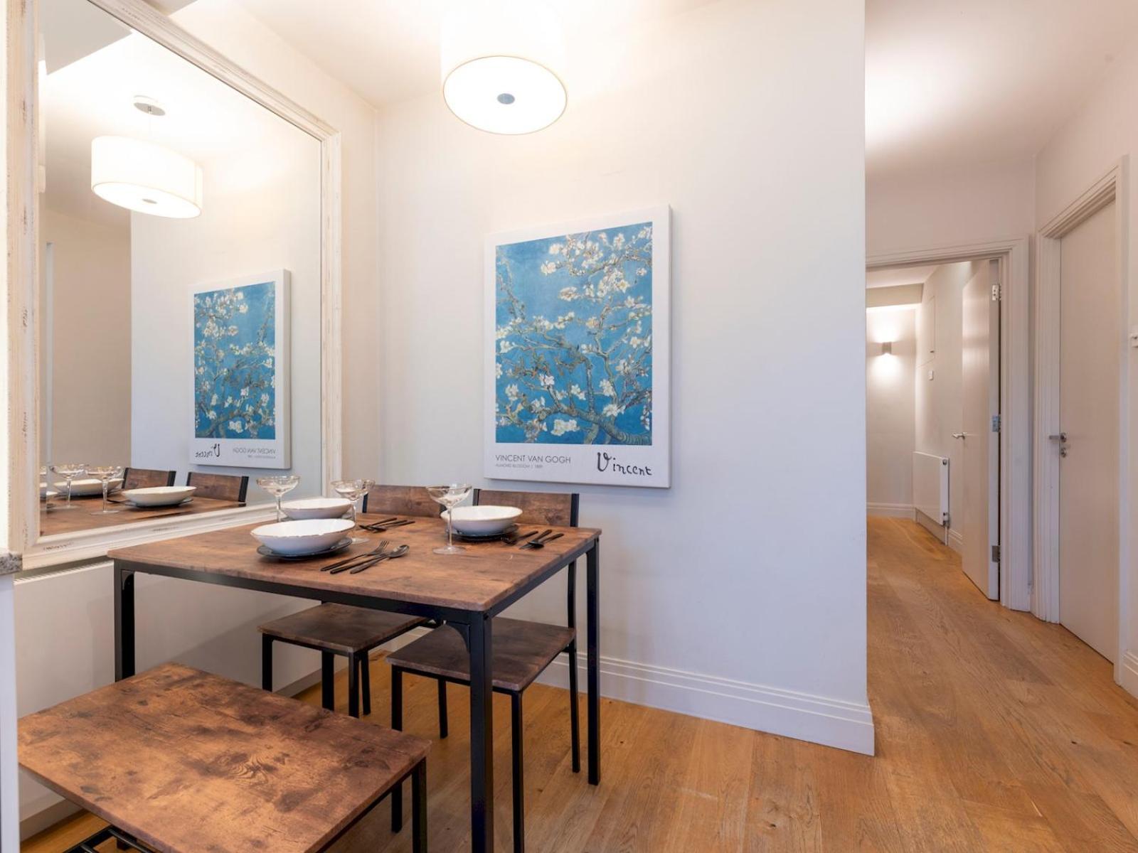 Pass The Keys Spacious 2-bedroom Flat In The Heart Of Kensington Apartment *