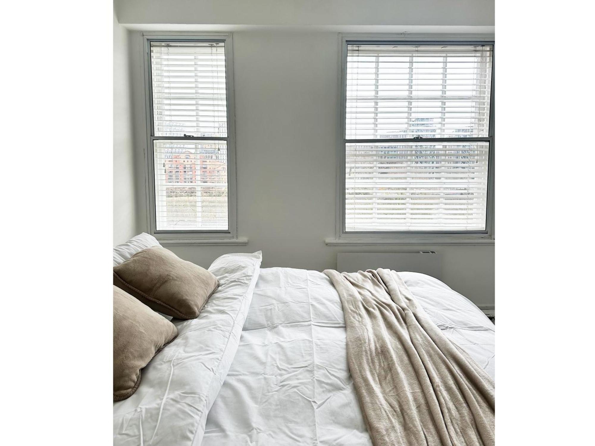 Riverside Modern One Bedroom