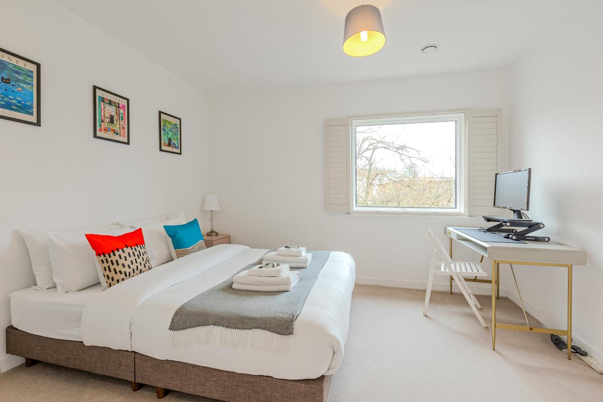 Spacious 2br With Balcony In Camberwell * London