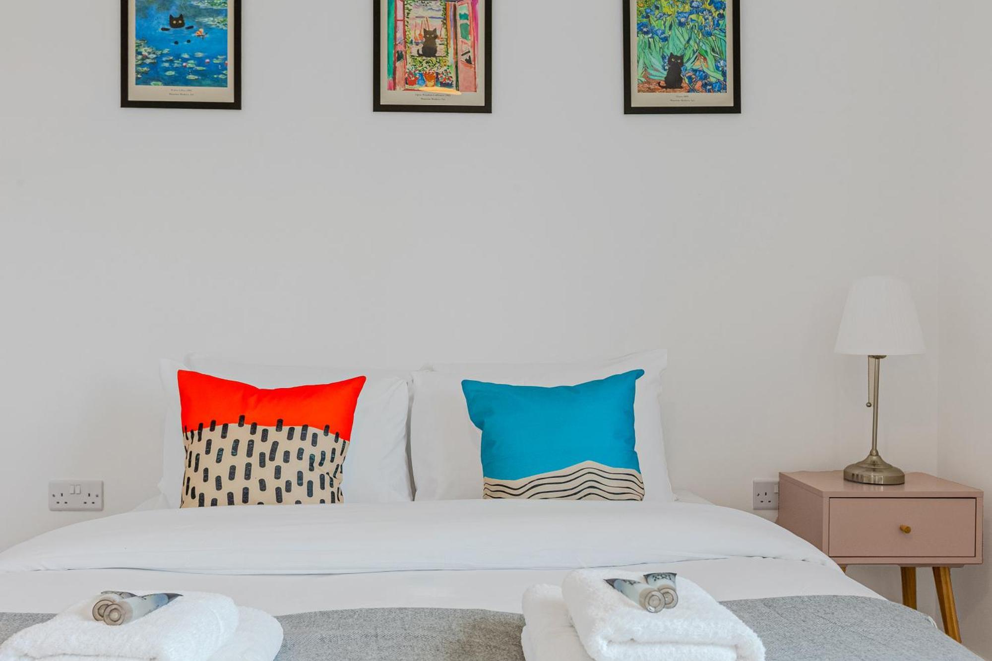 Apartment Spacious 2br With Balcony In Camberwell *