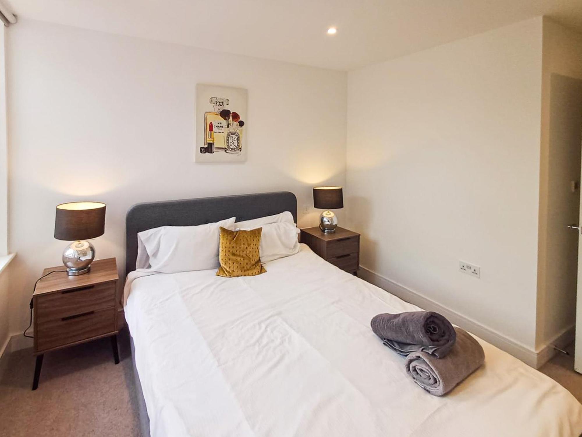 Apartment Modern 2-bedroom, 2-bathroom In West Kensington London