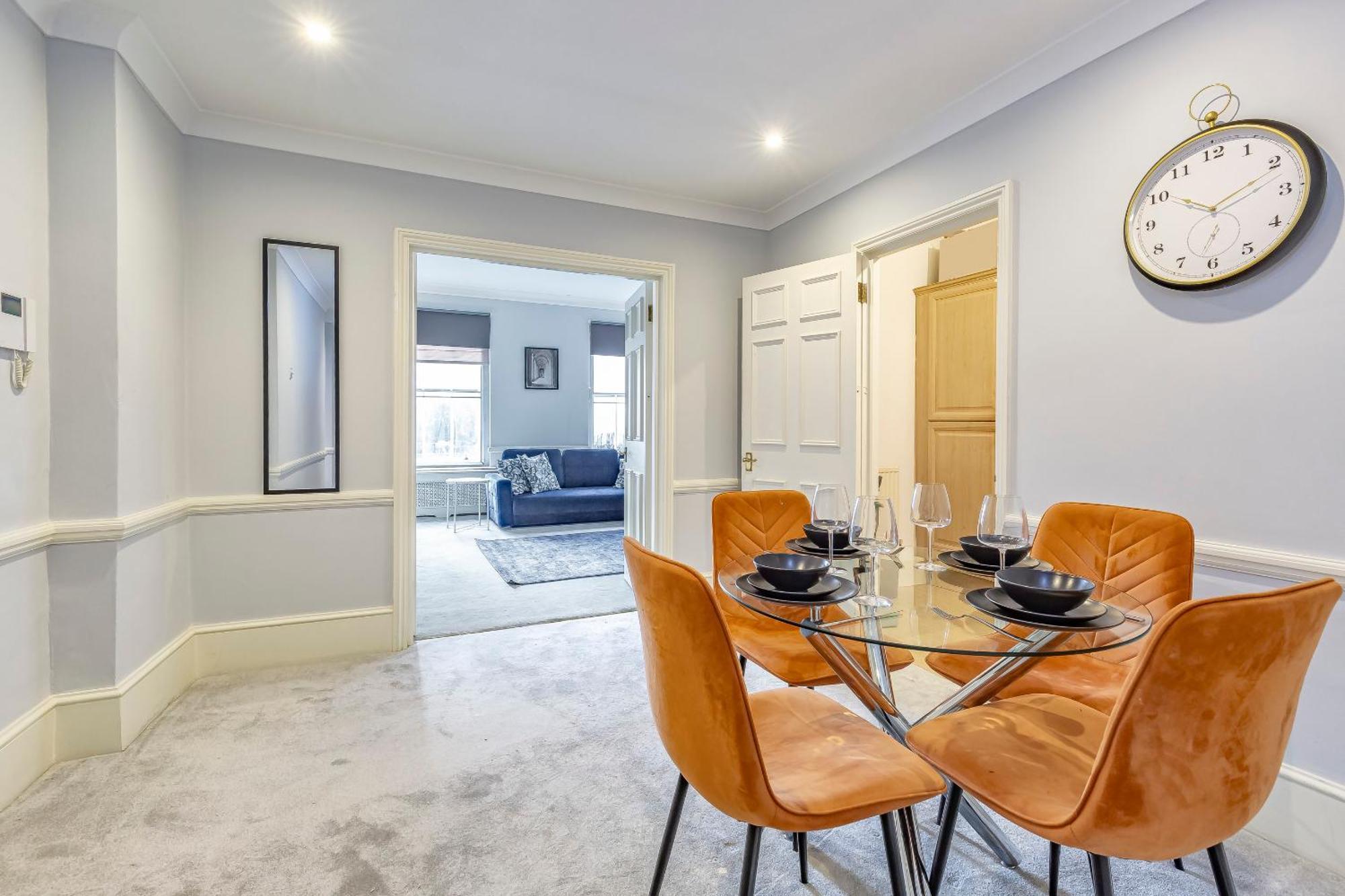 Charming 2 Bedroom In The Heart Of Chelsea *