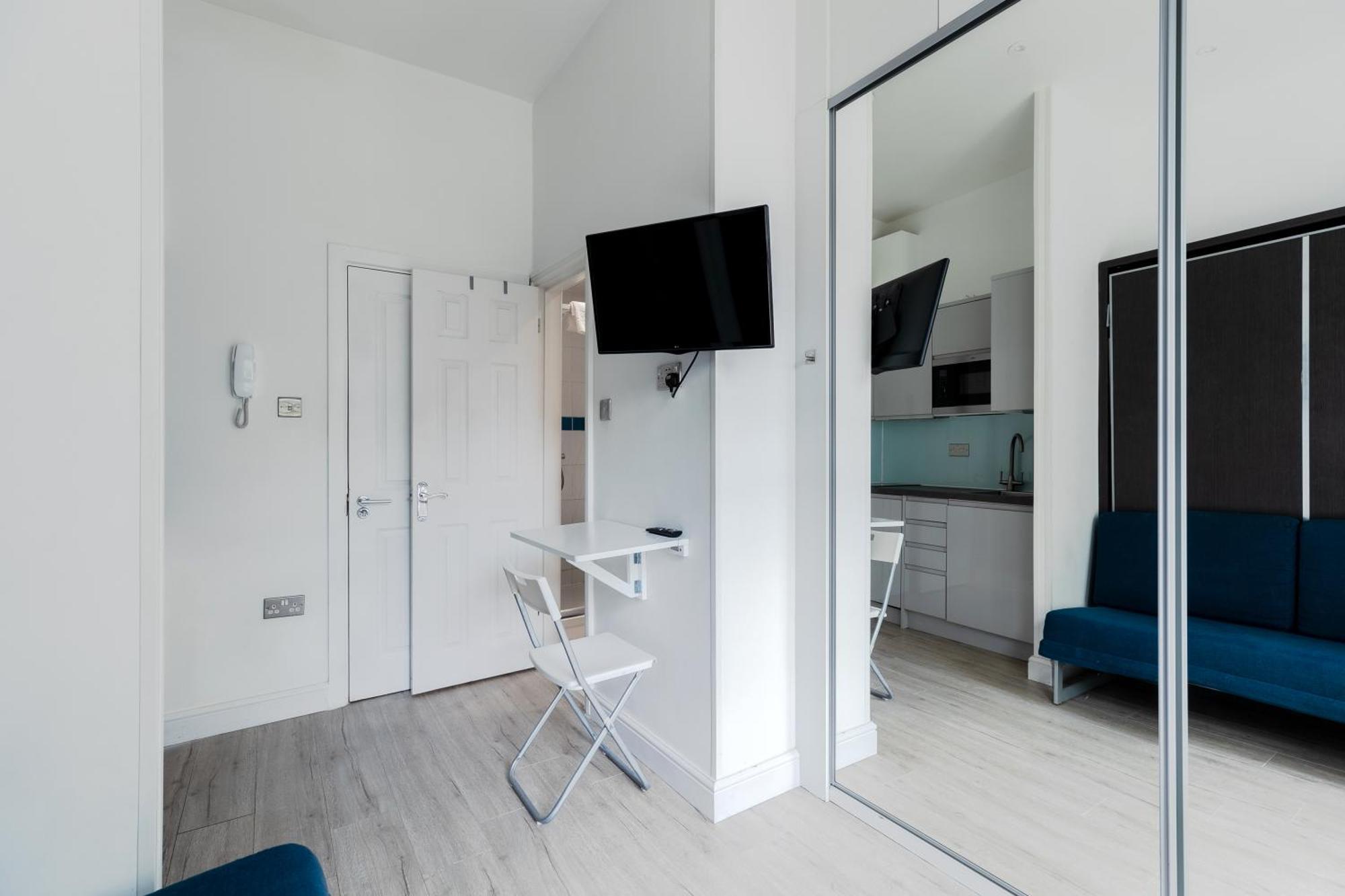 Prime Vision Living - Hyde Park Apartment London