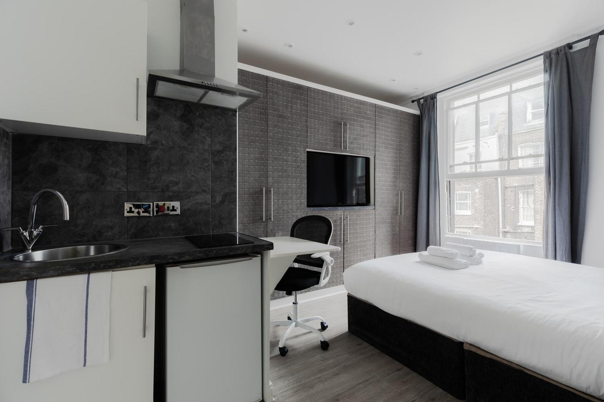 Prime Vision Living - Hyde Park Apartment London