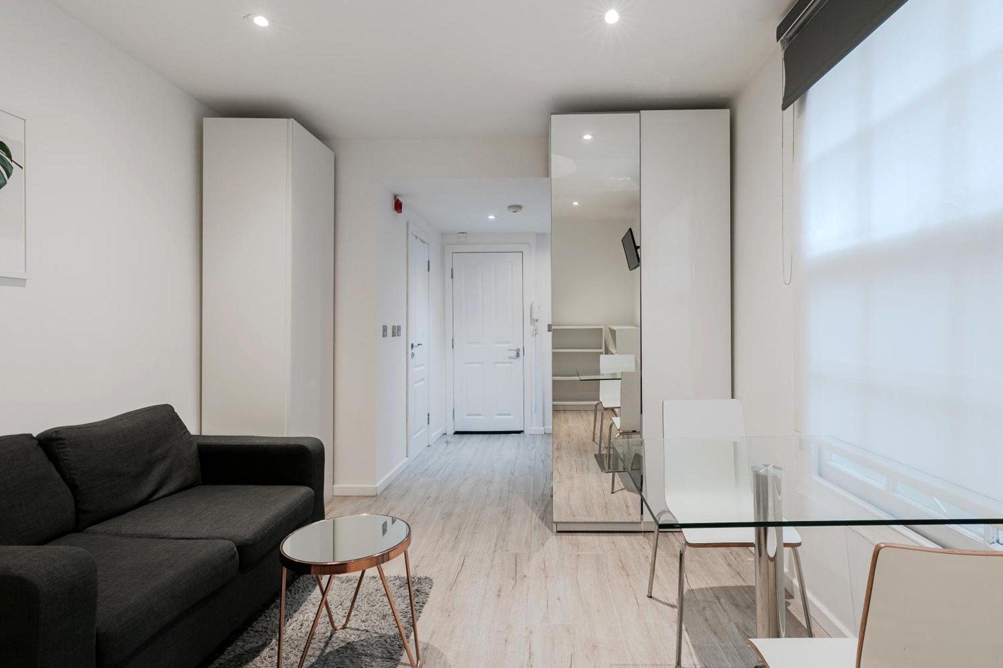 Prime Vision Living - Hyde Park London