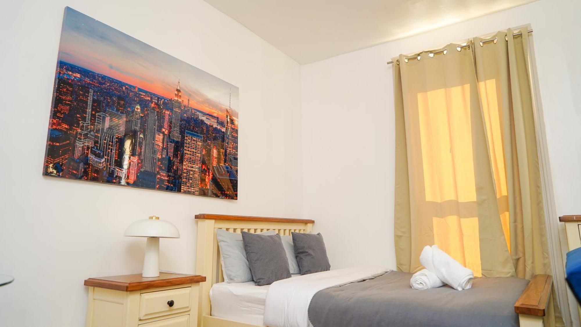 Charming Retreat * London