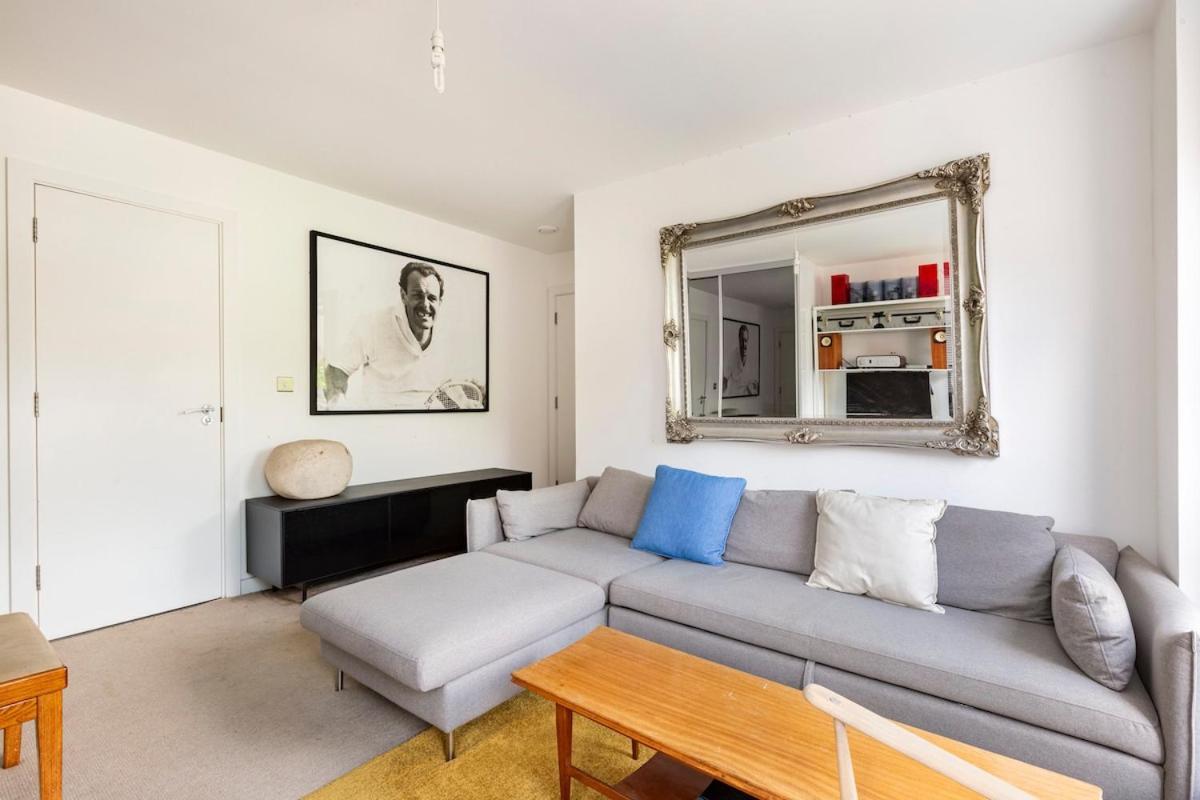 Frampton Park Road, Hackney Apartment London