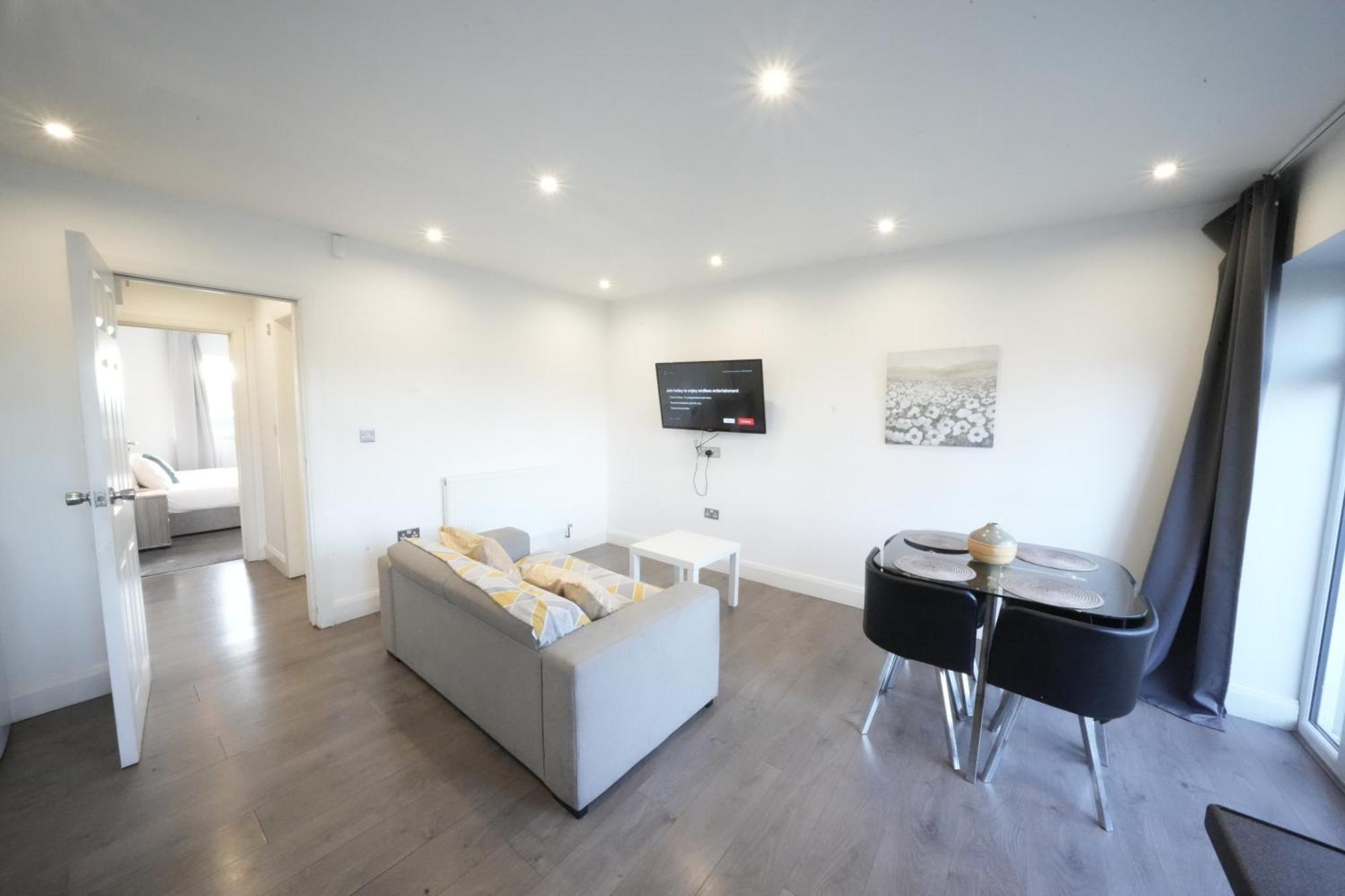 Hatton Apartments: Airport-adjacent With Free Parking And Underground Access