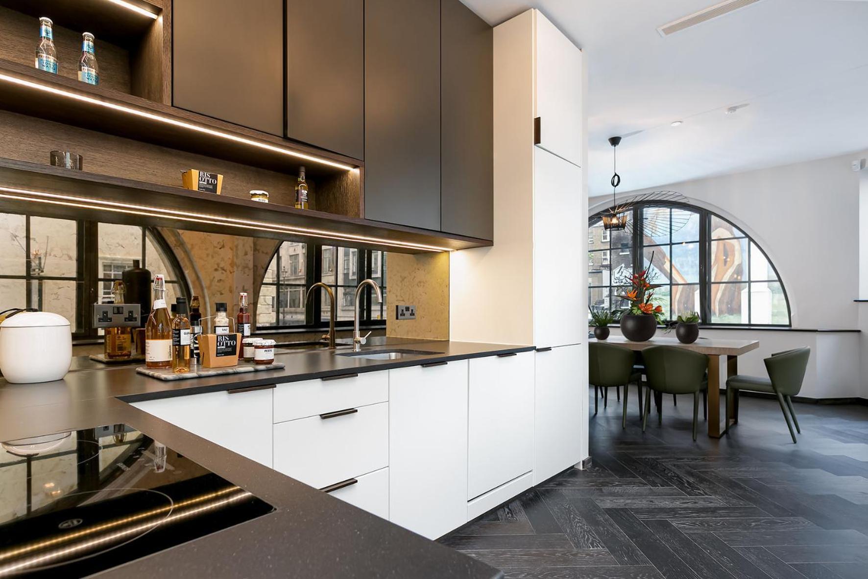 Shh! Oxford St Dream-come-true Fam Design Hot Spot * London