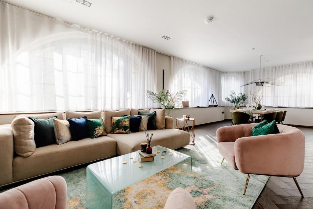 Shh! Oxford St Dream-come-true Fam Design Hot Spot Apartment *