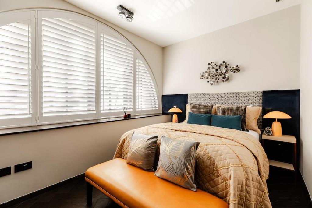 Shh! Oxford St Dream-come-true Fam Design Hot Spot Apartment
