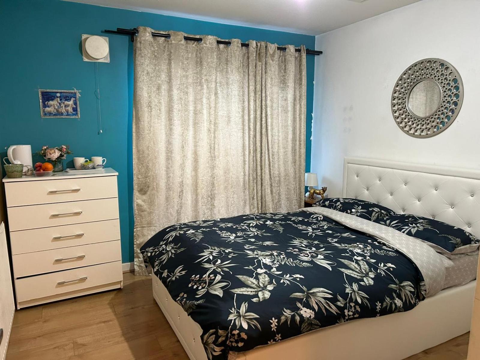 Beautiful 1 Bedroom Ground Floor With Shared Bathroom Apartamento *