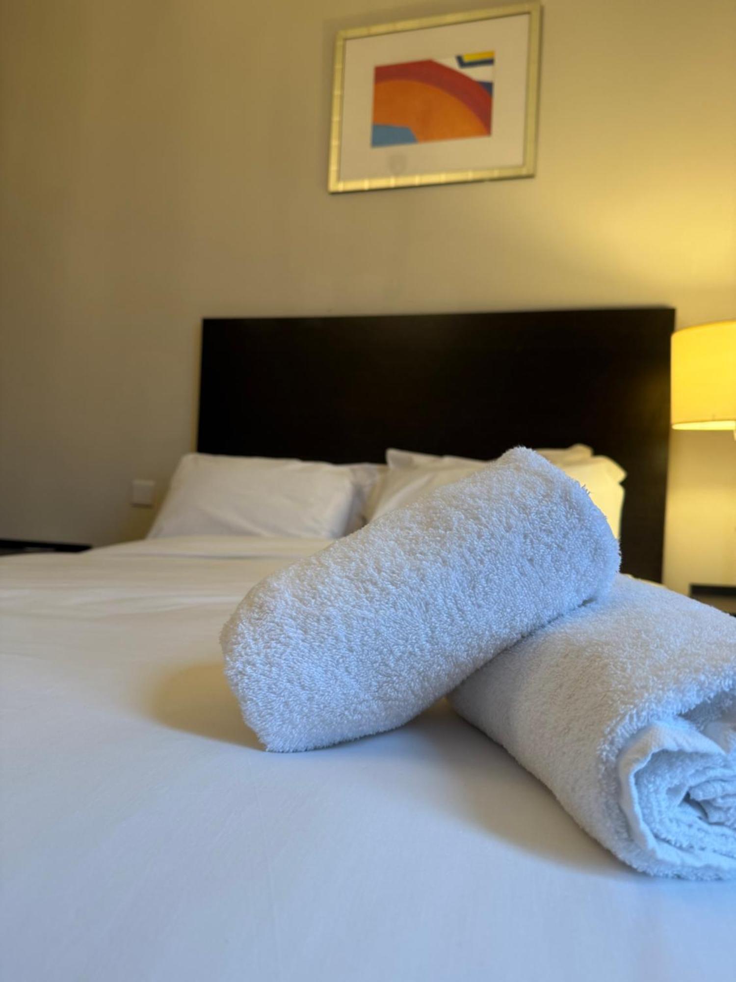 Ariana - Near Wembley And Hotel London