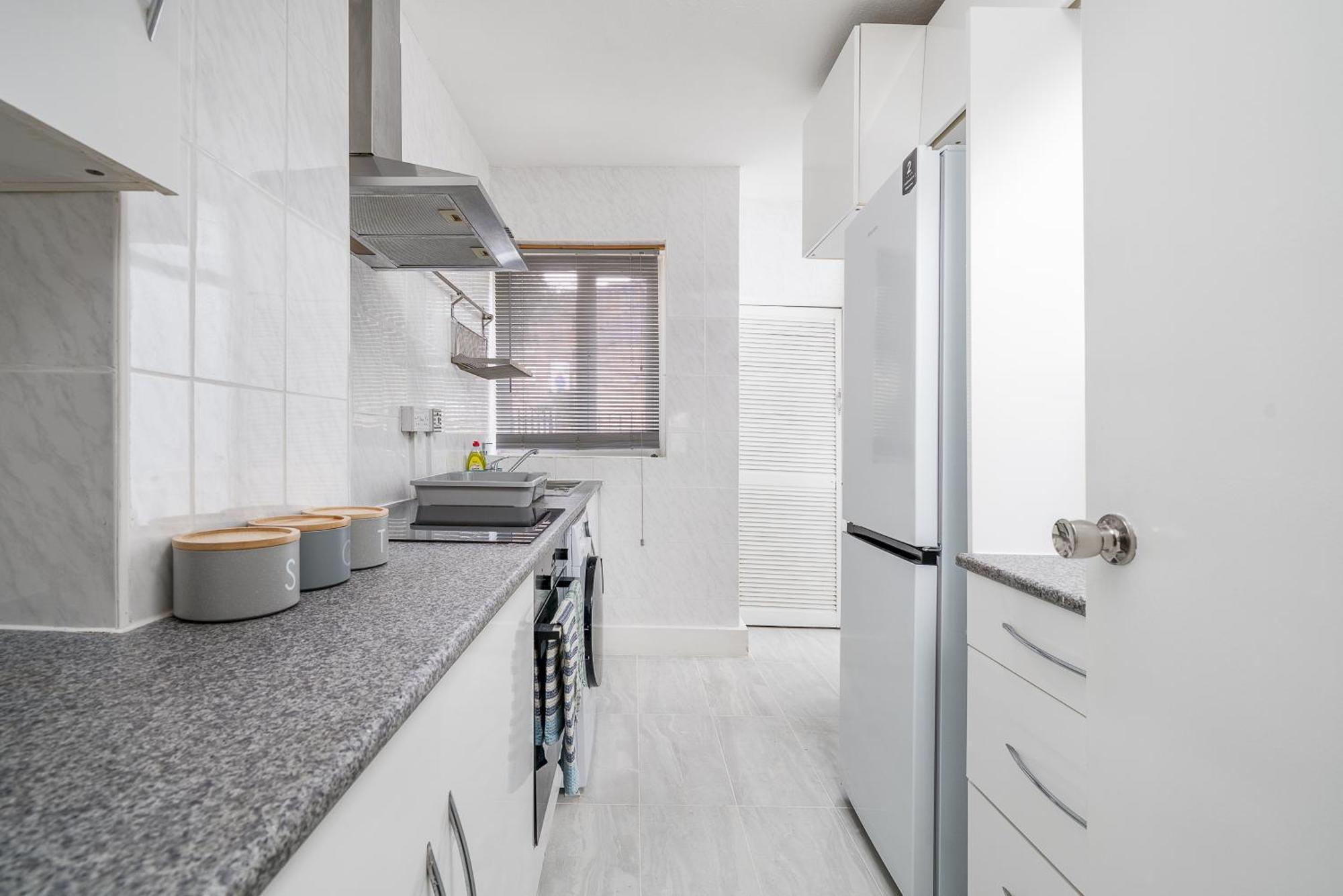 New! Cosy Flat - Wapping Station - Free Secure Parking Apartment London