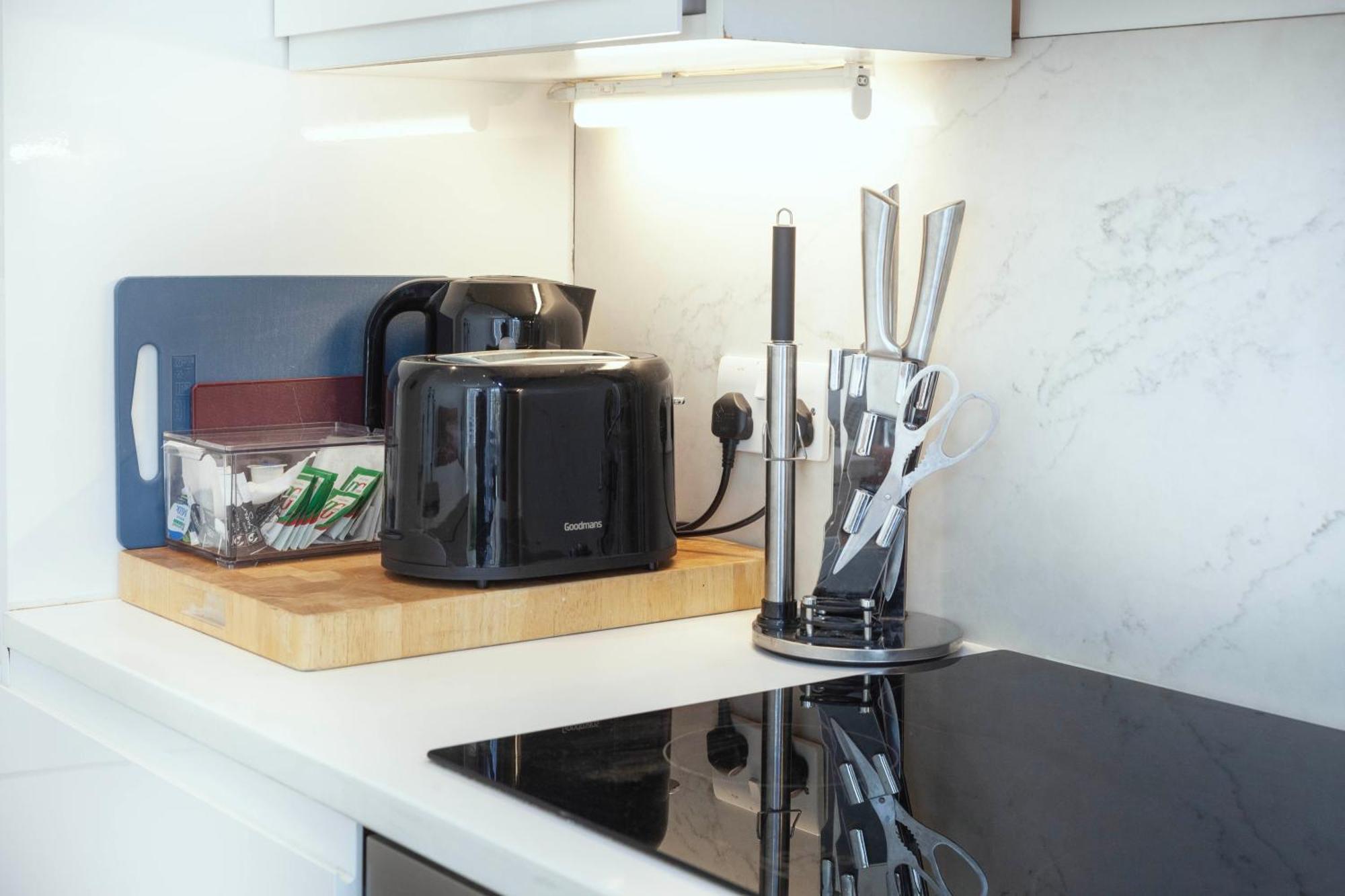 Luxury 2 Bedroom Flat In Royal Crescent Apartment *