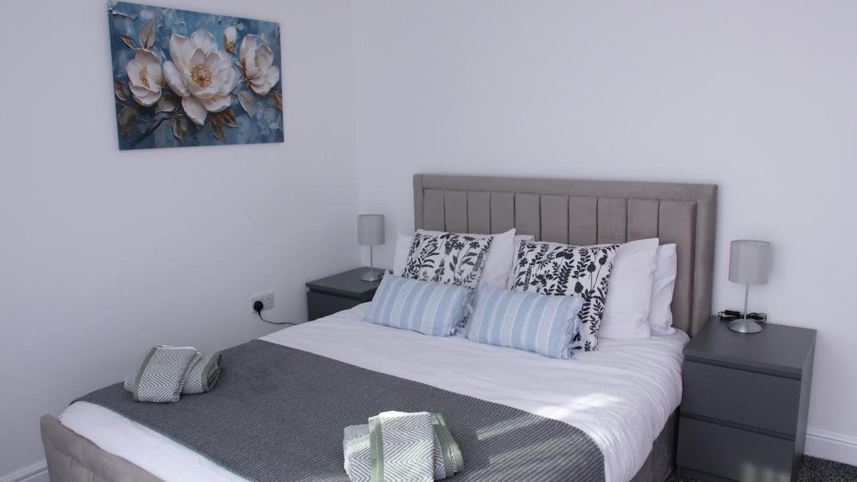 Apartment Stylish 4 Bd Ft Ldn Parking