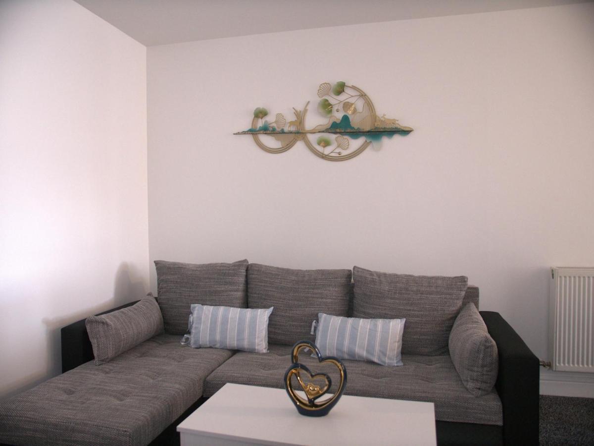 Stylish 4 Bd Ft Ldn Parking * London
