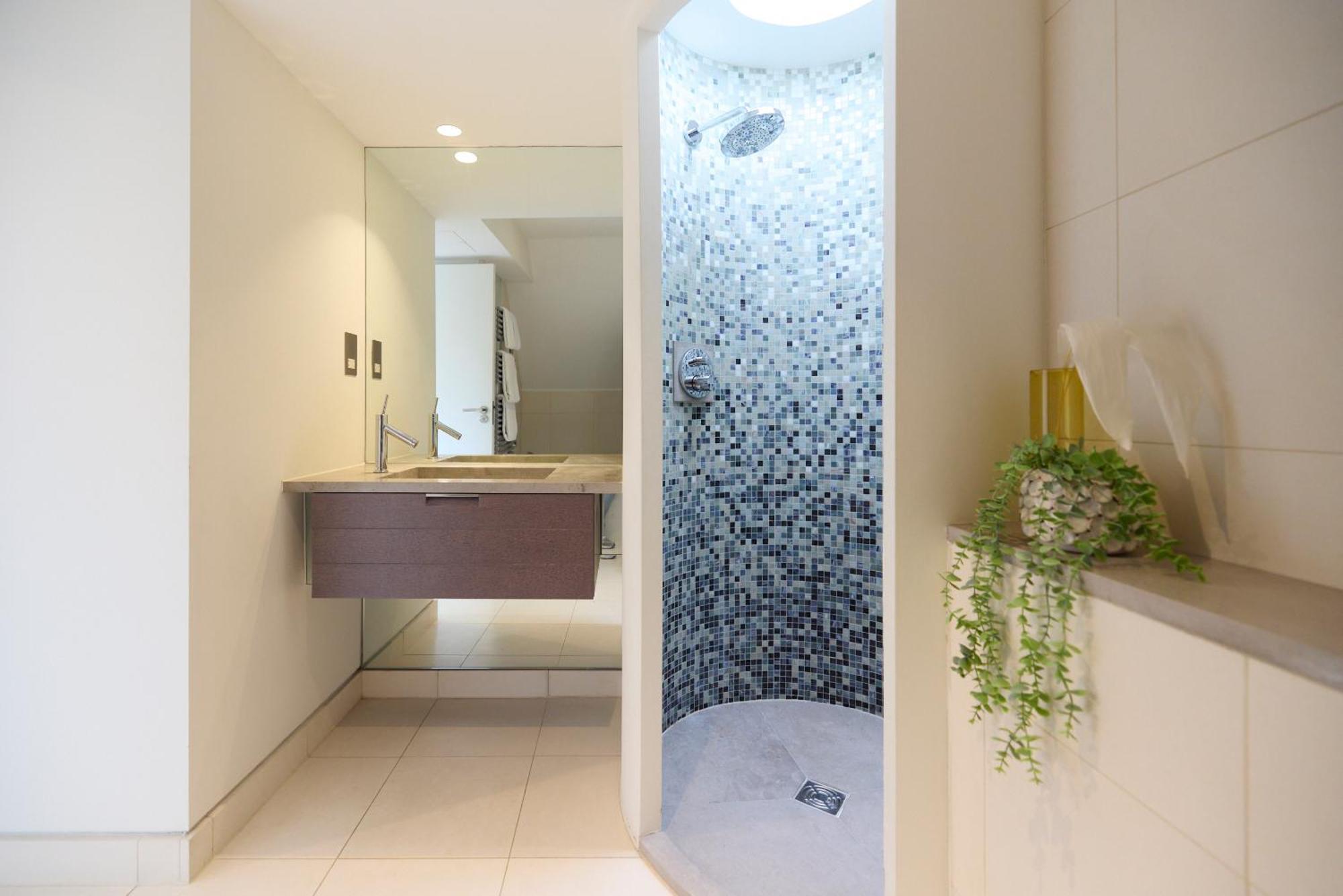 Apartment The Hampstead Garden Hideaway - 5bdr With Pool And Garden London