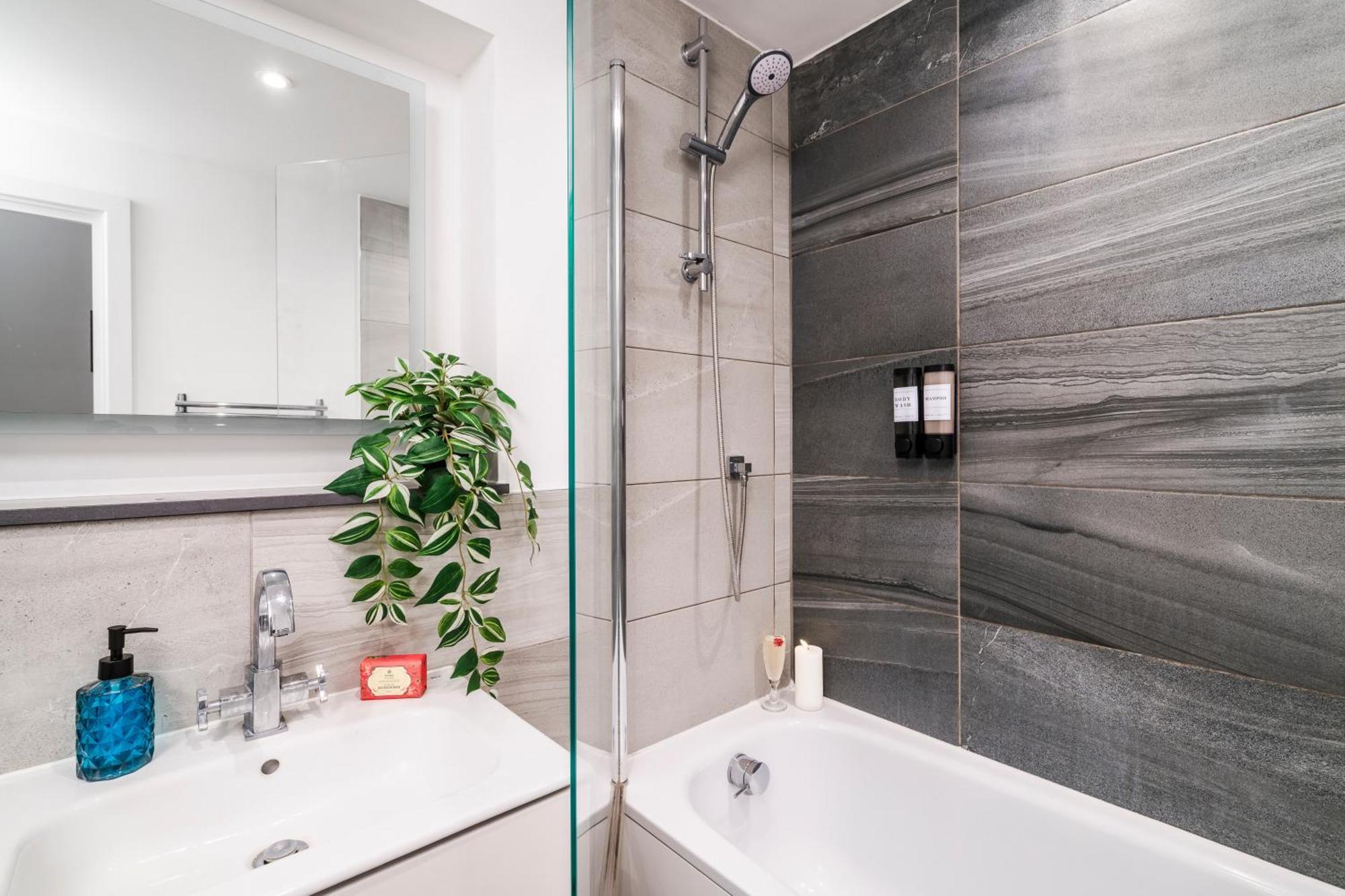 Stylish Near O2, Canary Wharf & Isle Of Dogs Apartment