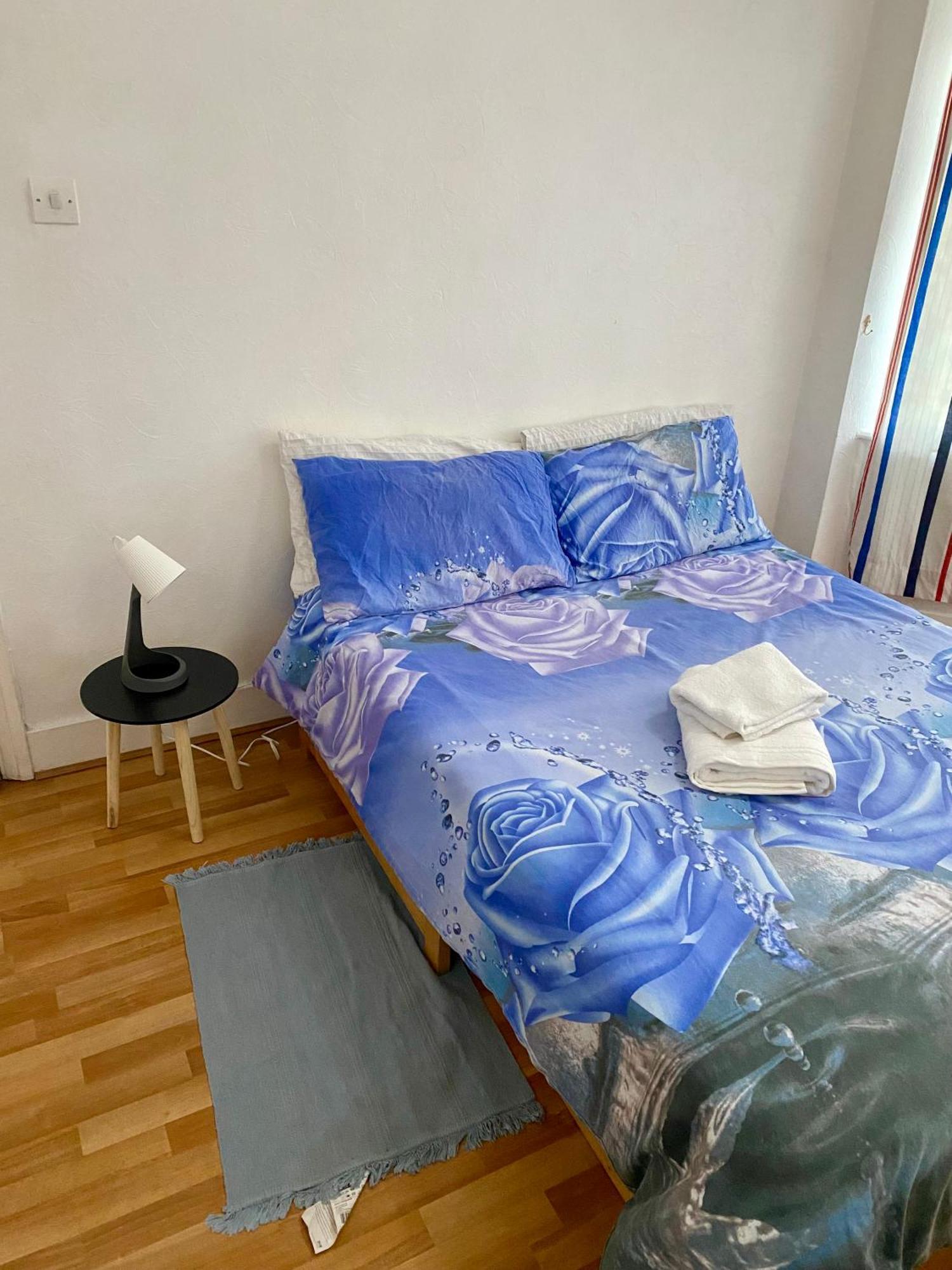 Homestay Lovely In Wembley Stadium London