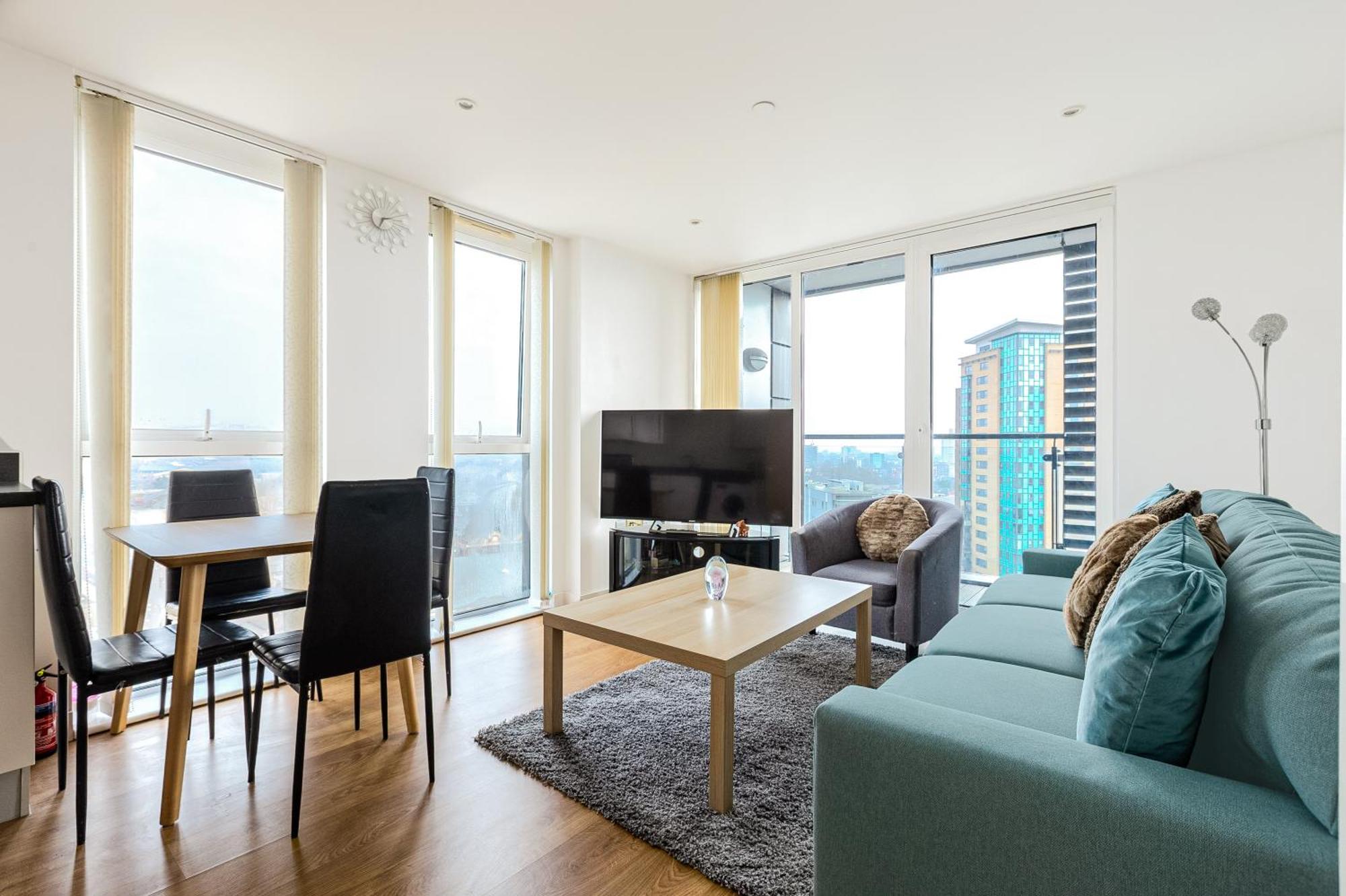 Apartment 2br Gem With Balcony 5 Min Stratford Station