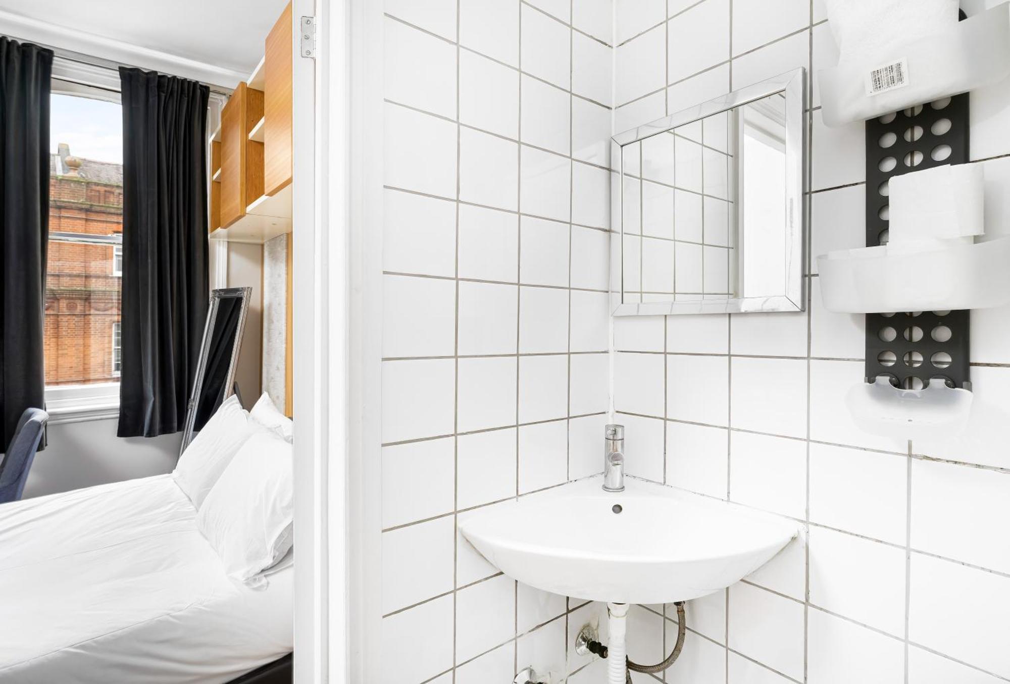 Kensington Modern Apartment London