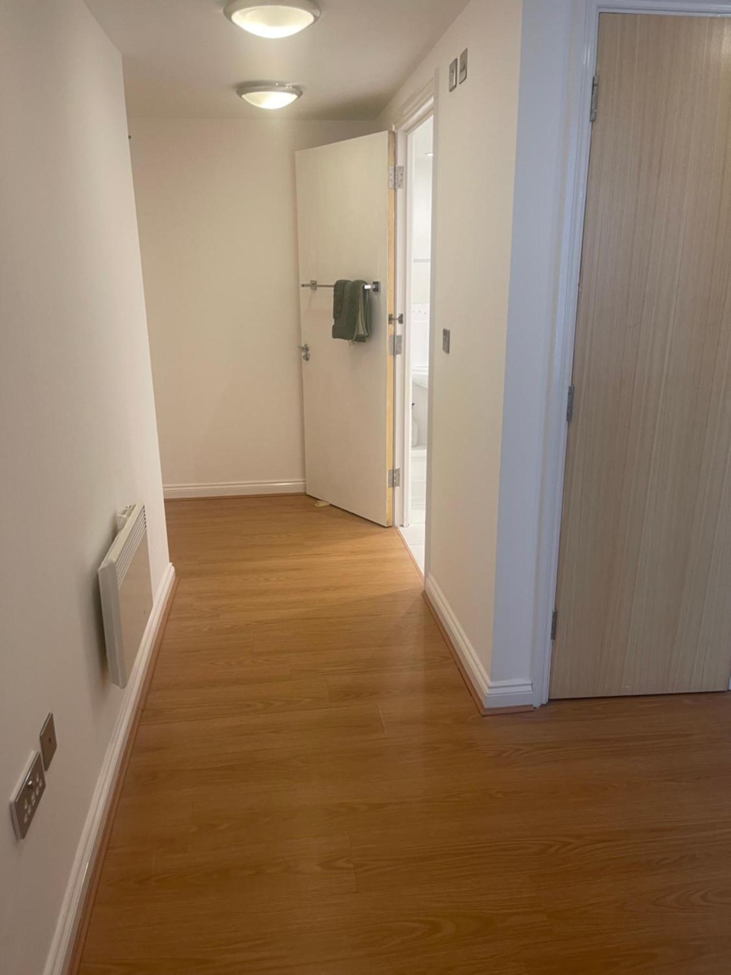 Urban Living At Its Stylish 4-bed Flat With Gym, Underground Parking , Prime Location, Just 2 Minutes From Borough Market & Tube Apartment