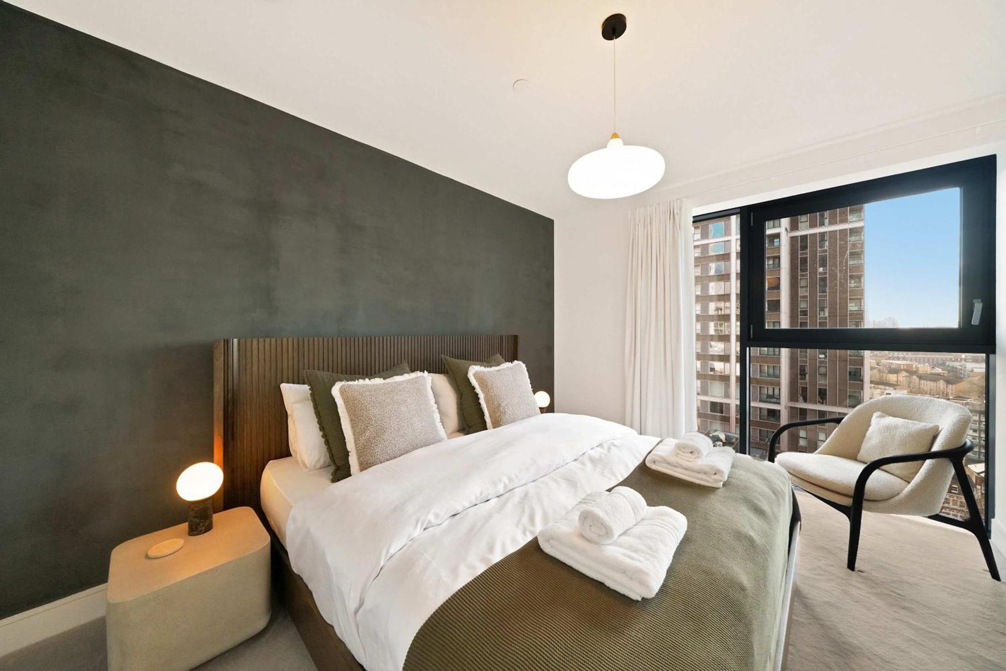 Rosso 2br & Views Apartment London