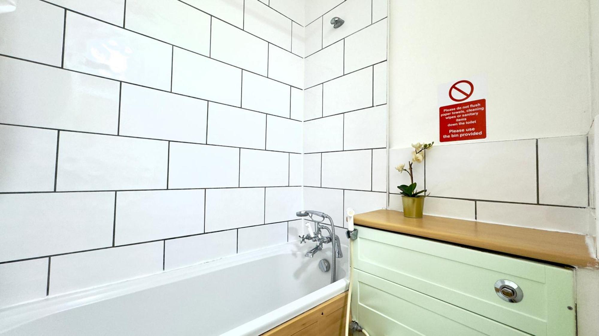 The Queens Palace 1 Bedroom By Wild * London