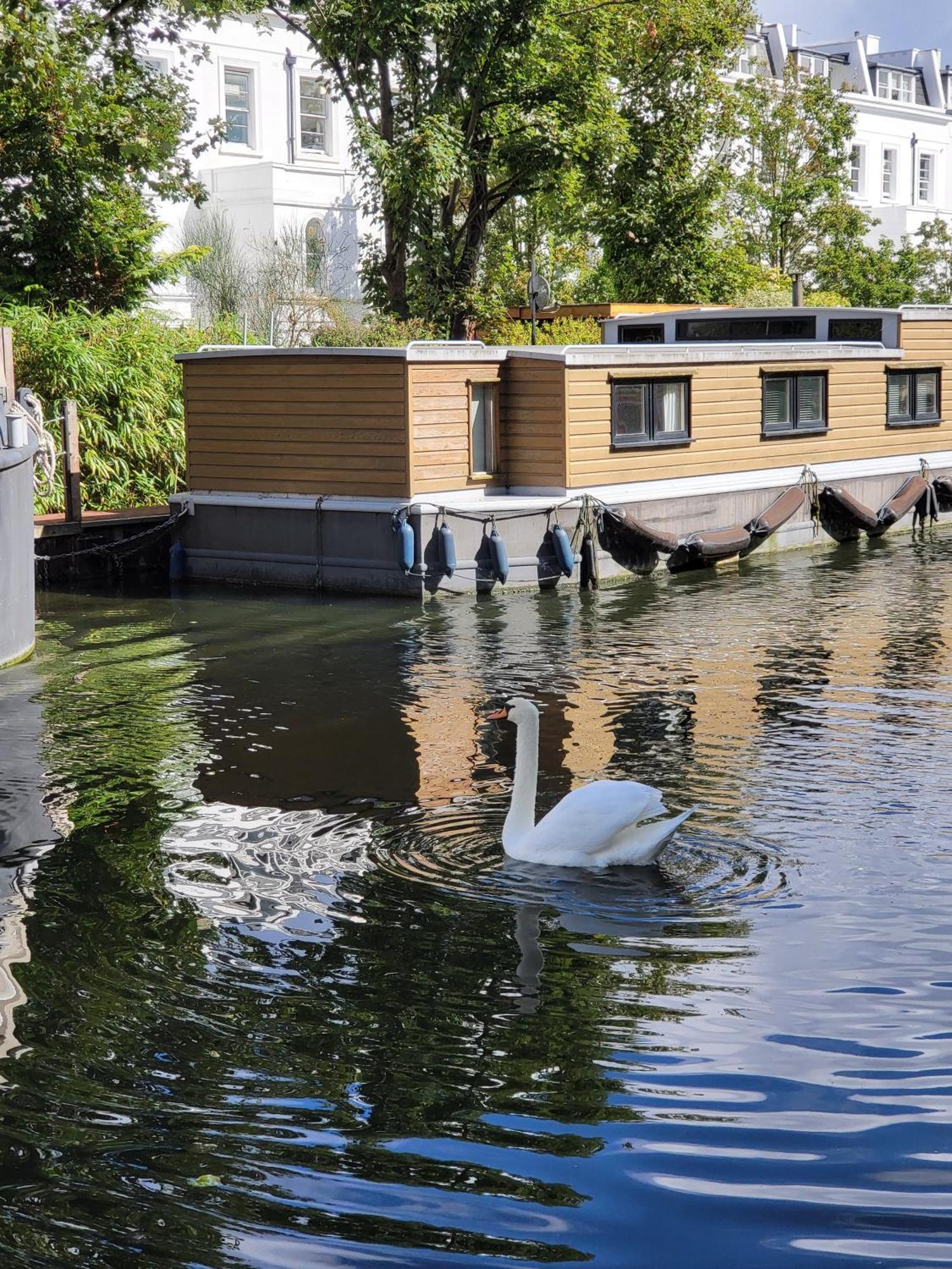 Comfy Canal In Little Venice For Family & Friends * Londres
