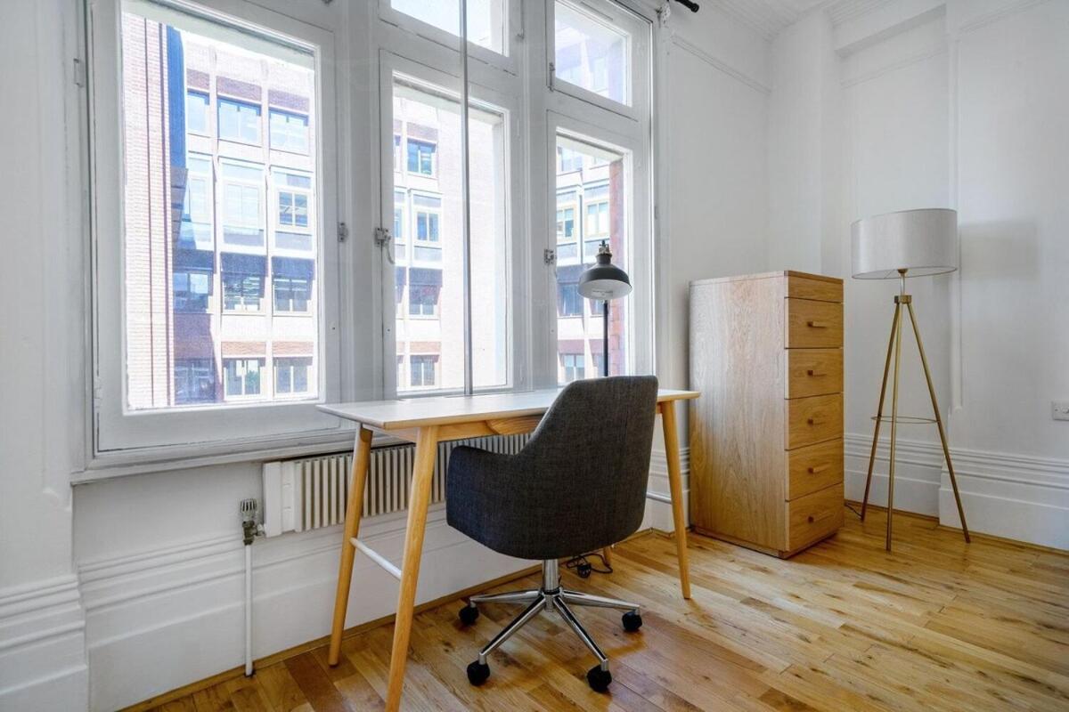 Apartment Huge 2 Bedrooms 3 Beds! Covent Gdn 3 Min To Subway *