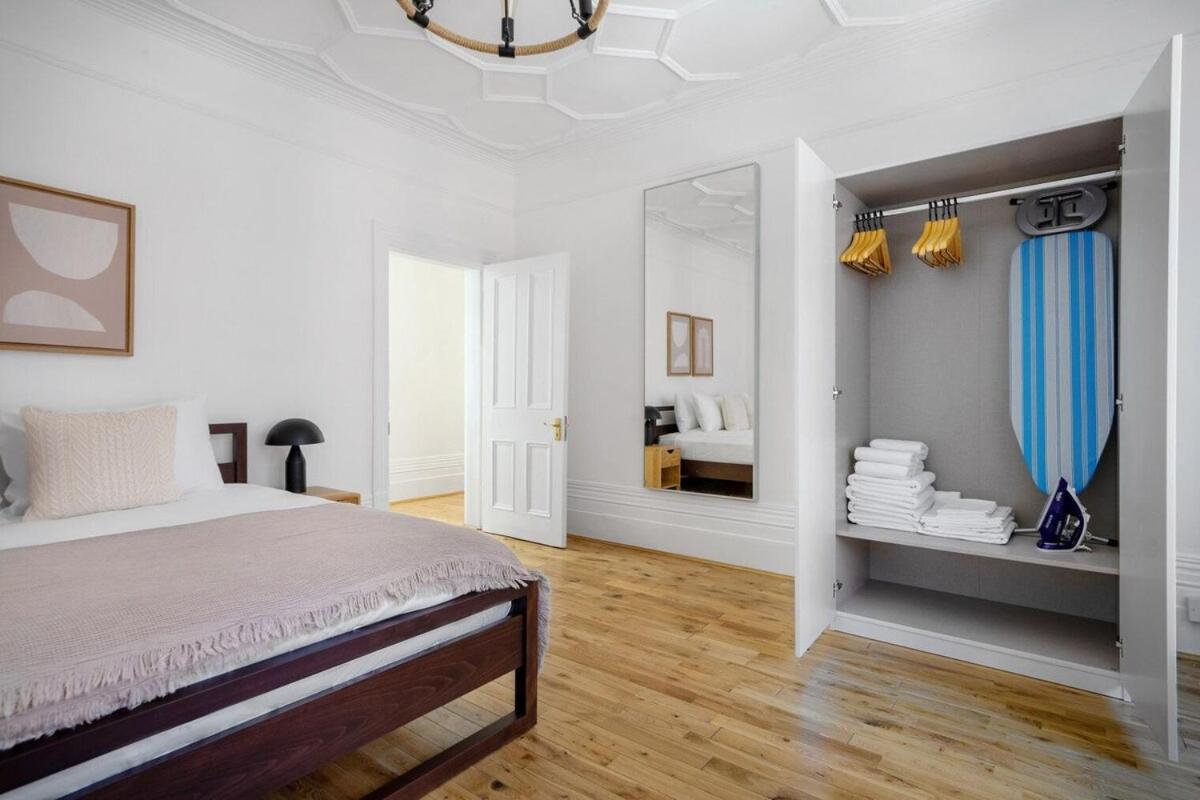 Apartment Huge 2 Bedrooms 3 Beds! Covent Gdn 3 Min To Subway