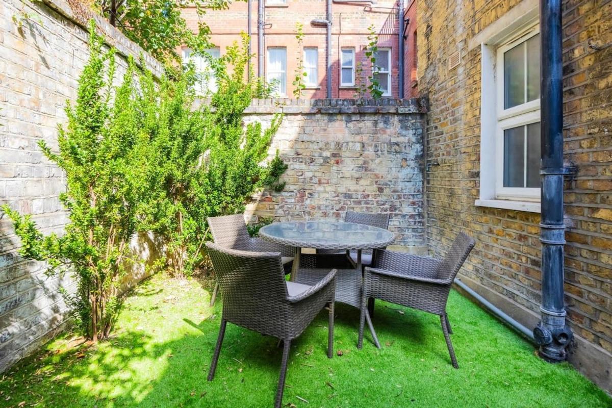 Apartment Stylish 2-bedroom In The Aldgate *