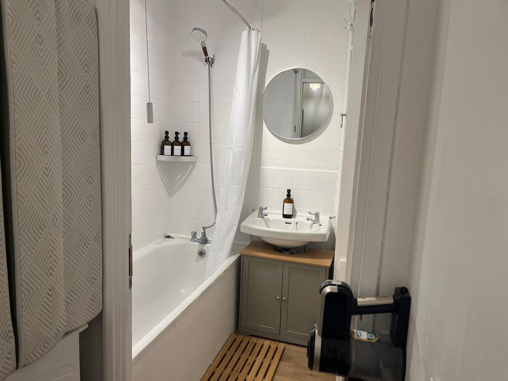 Studio33 * London