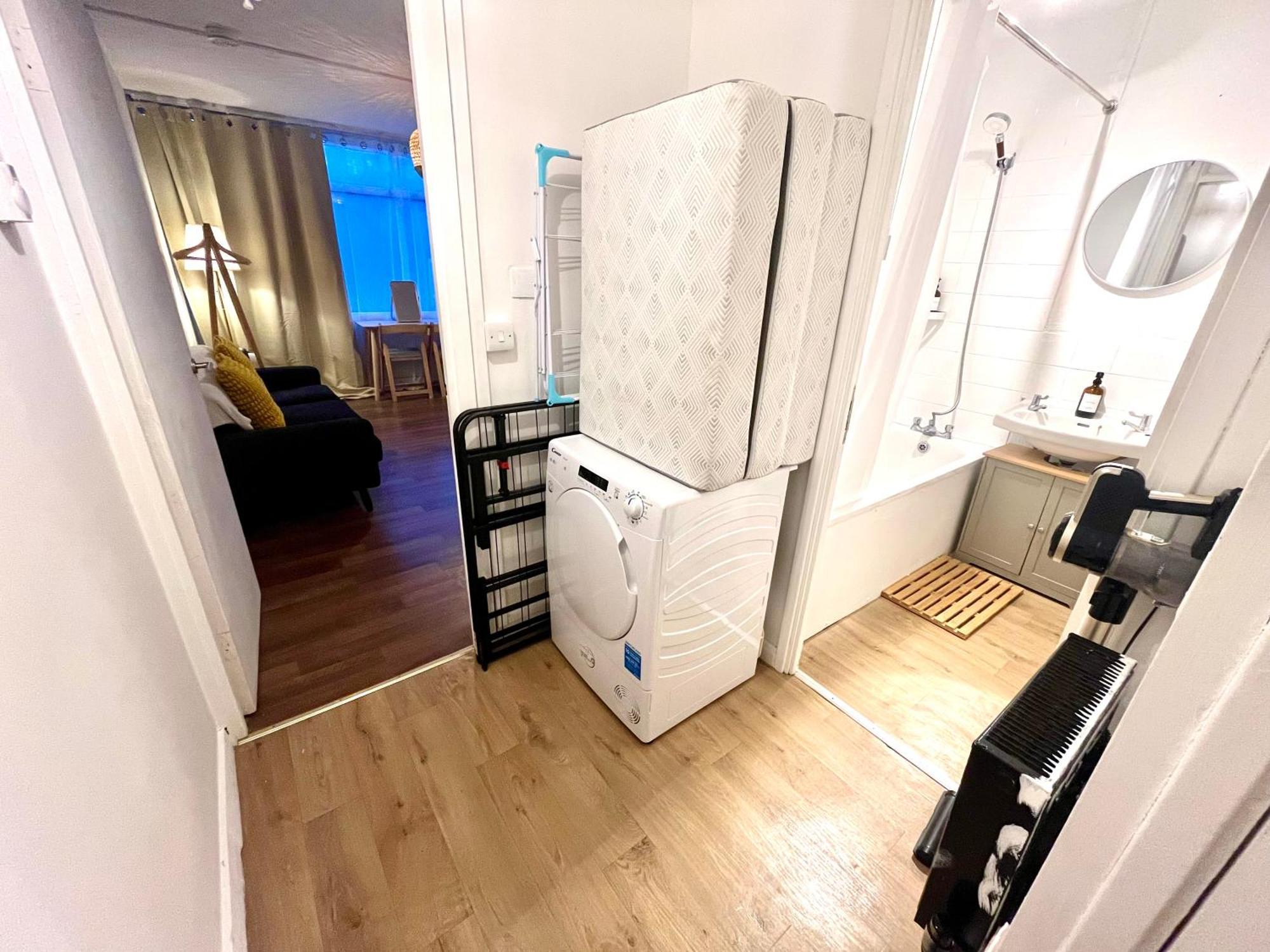 Apartment Studio33 London