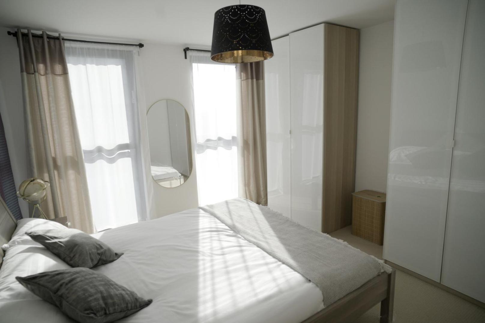 Apartment Stylish & Spacious 2-bed In Hale Village - Perfect For Your Stay! London