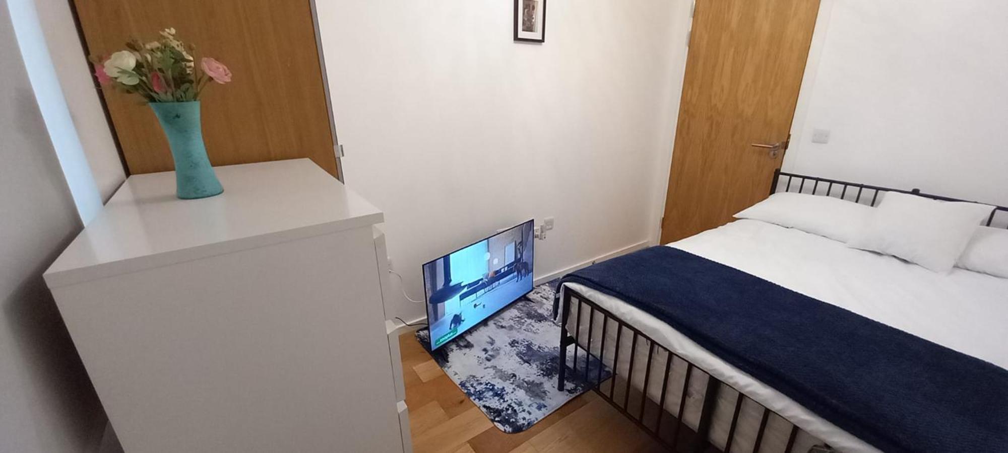 Double In Hoxton Homestay
